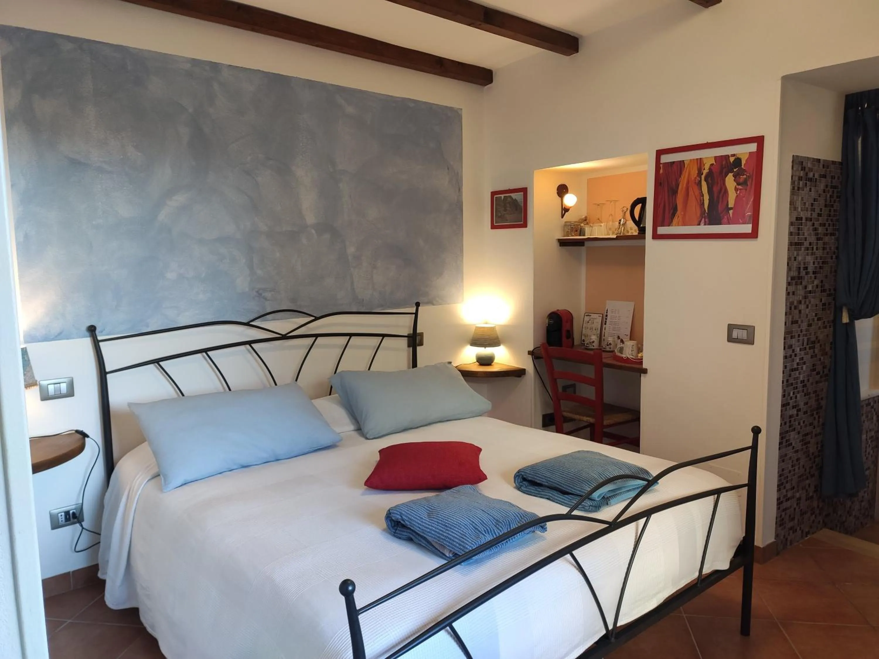 Bedroom, Bed in Pietra Di Mare