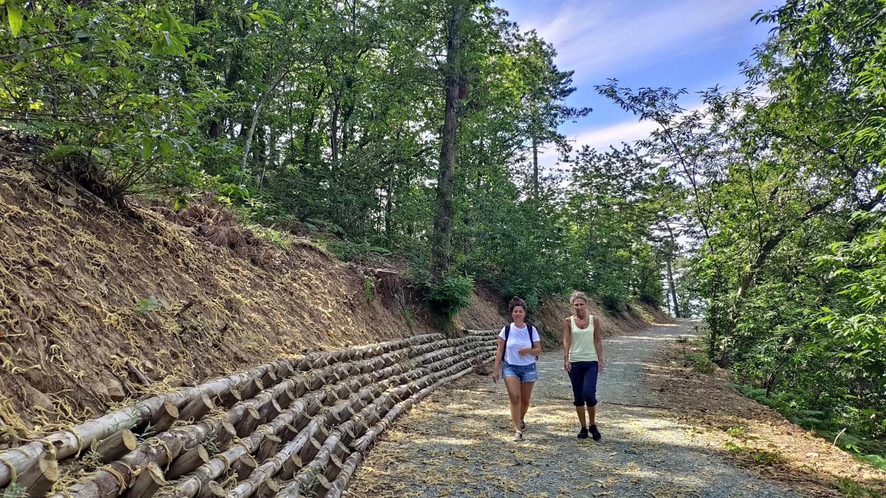 Hiking in Pietra Di Mare