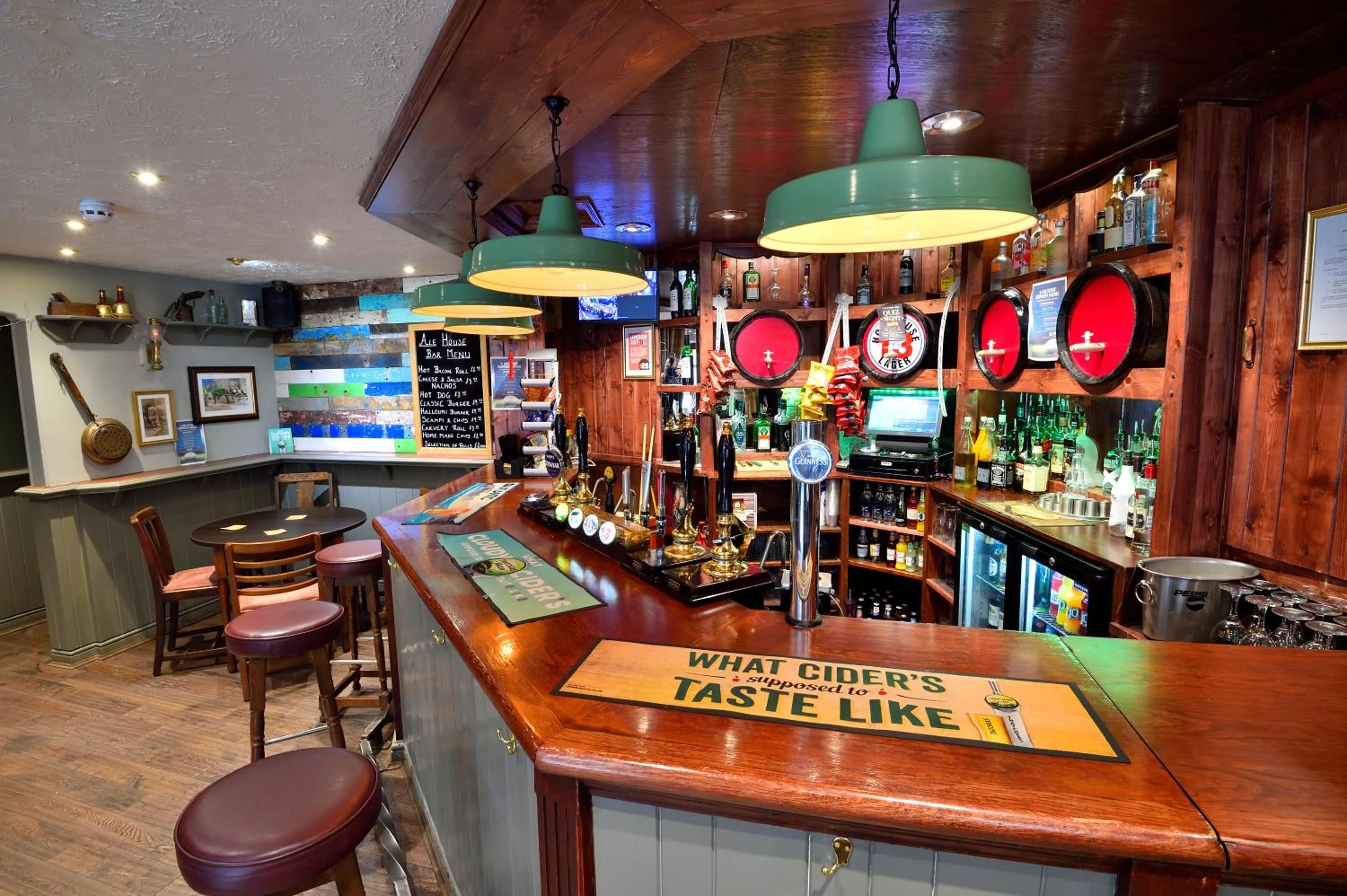 Lounge or bar in The George Hotel