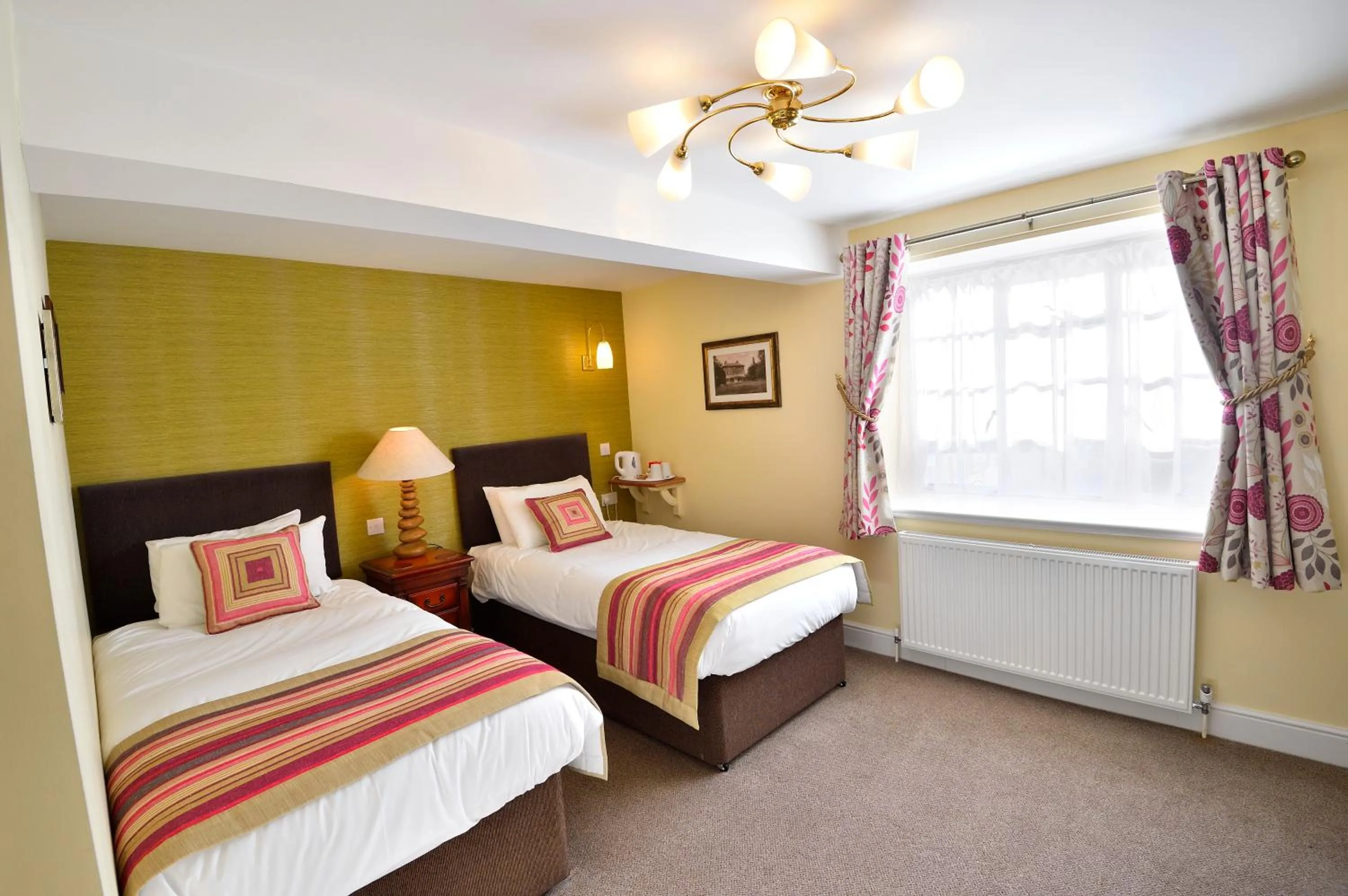 Bedroom, Bed in The George Hotel