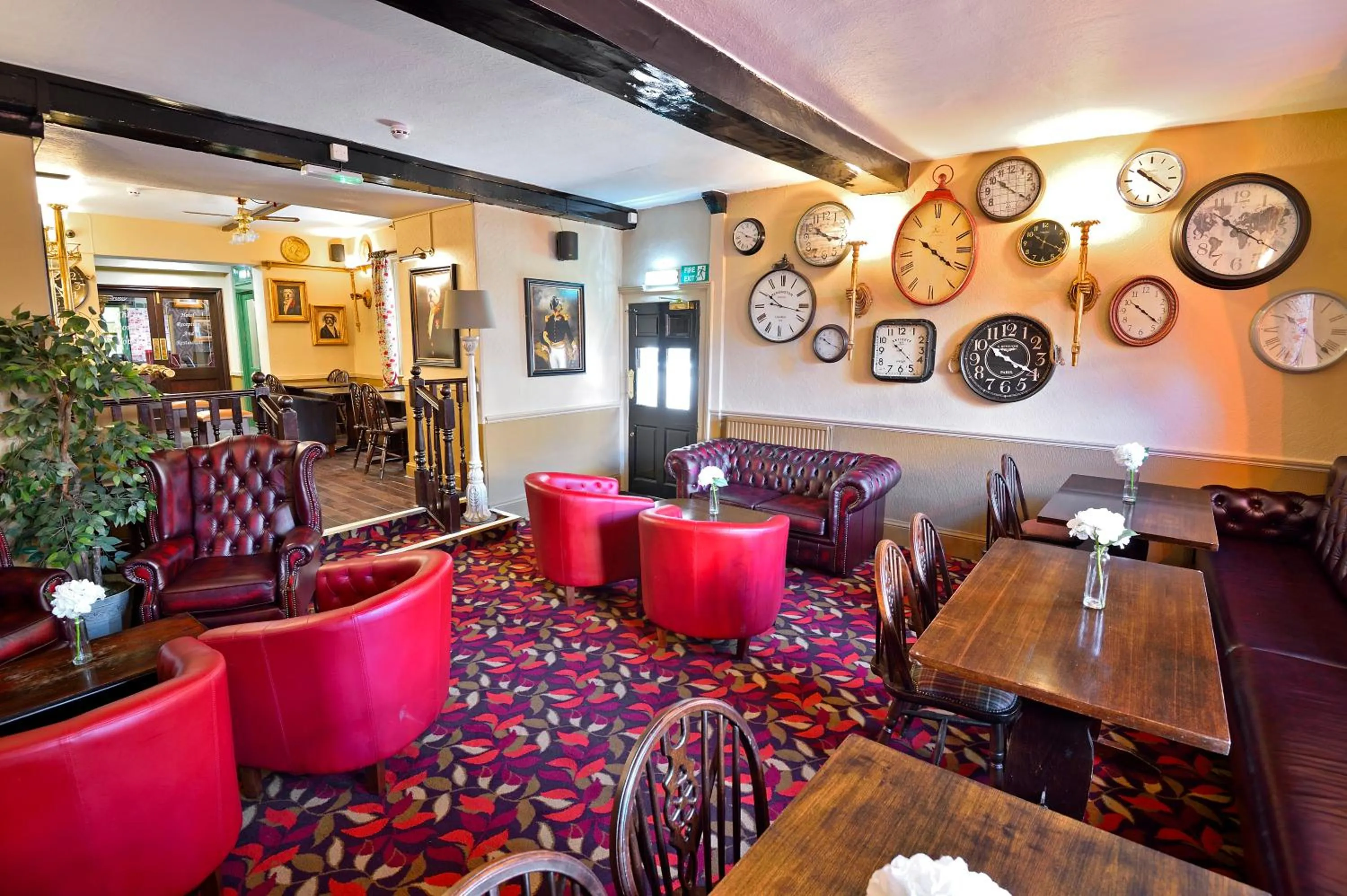 Restaurant/places to eat in The George Hotel