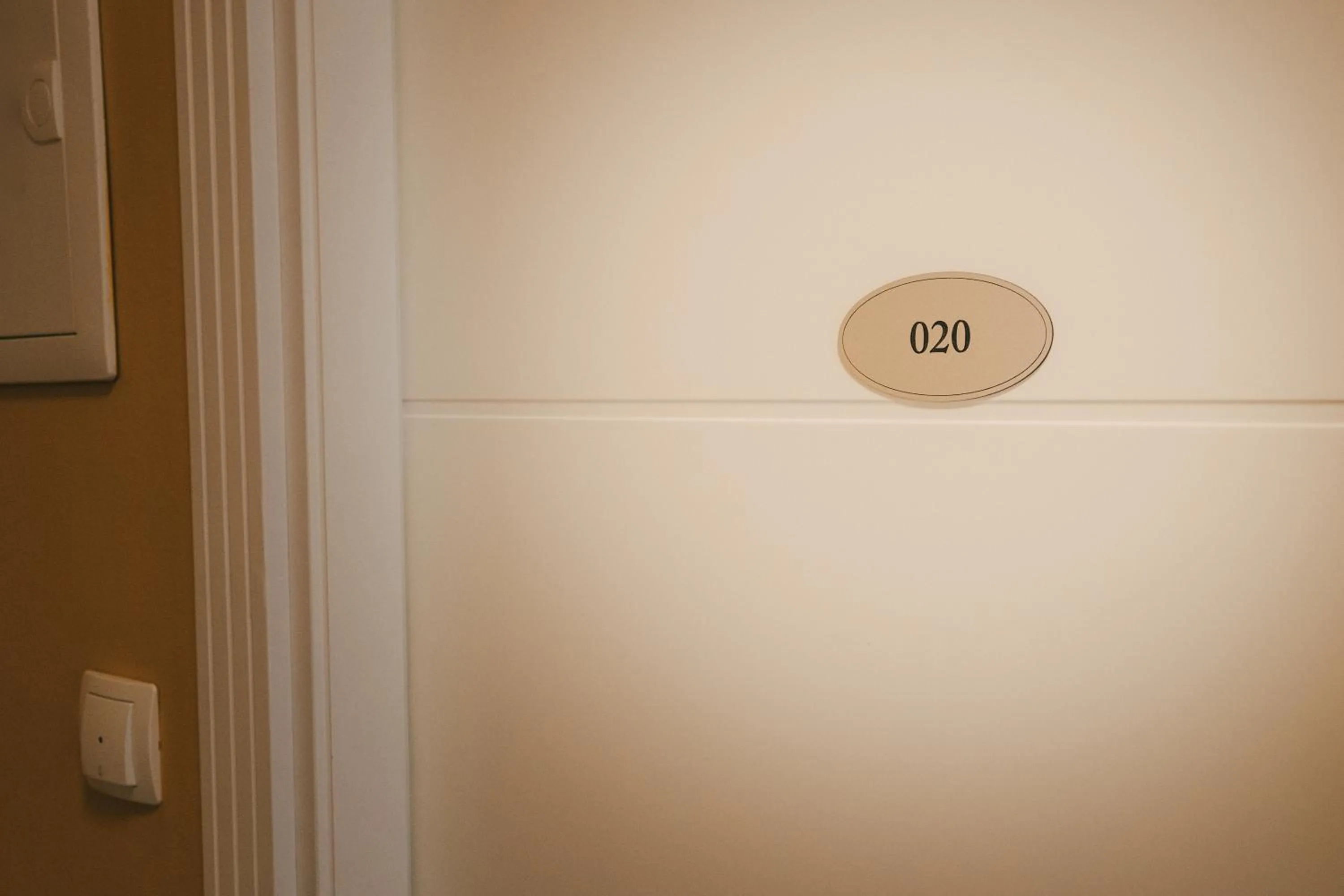 Logo/Certificate/Sign in Villa Riva