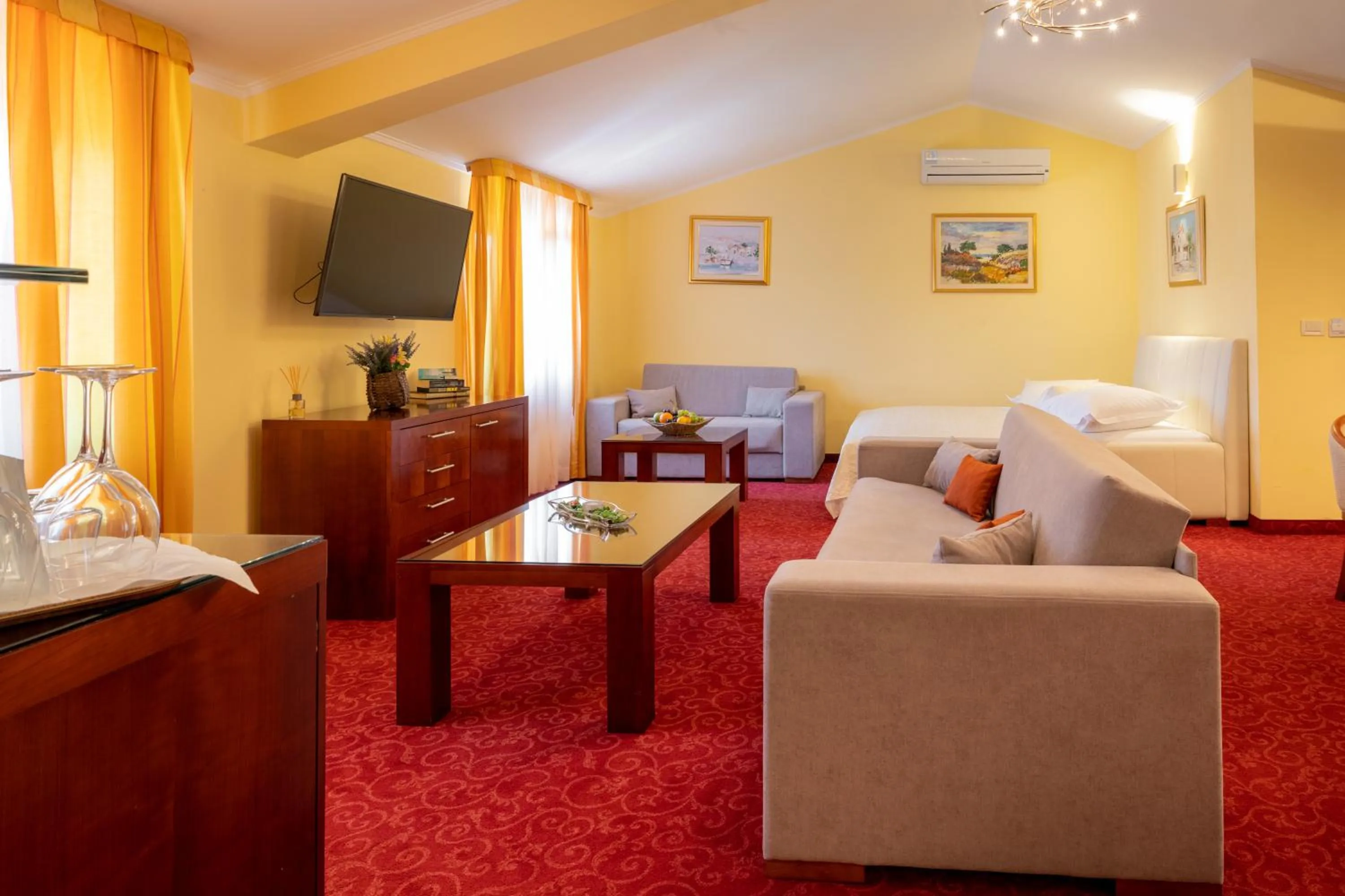 TV and multimedia in Villa Riva