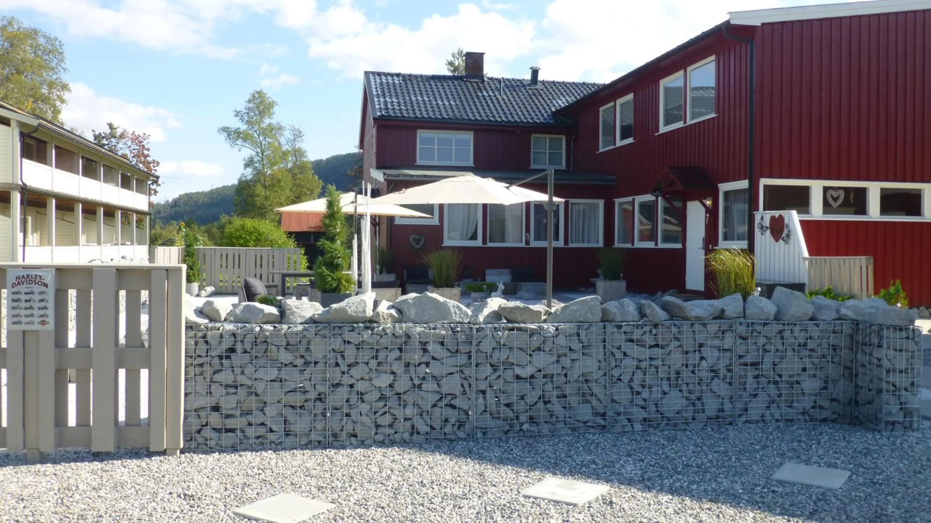 Property building in Løvheim Gjestehus - Anneks