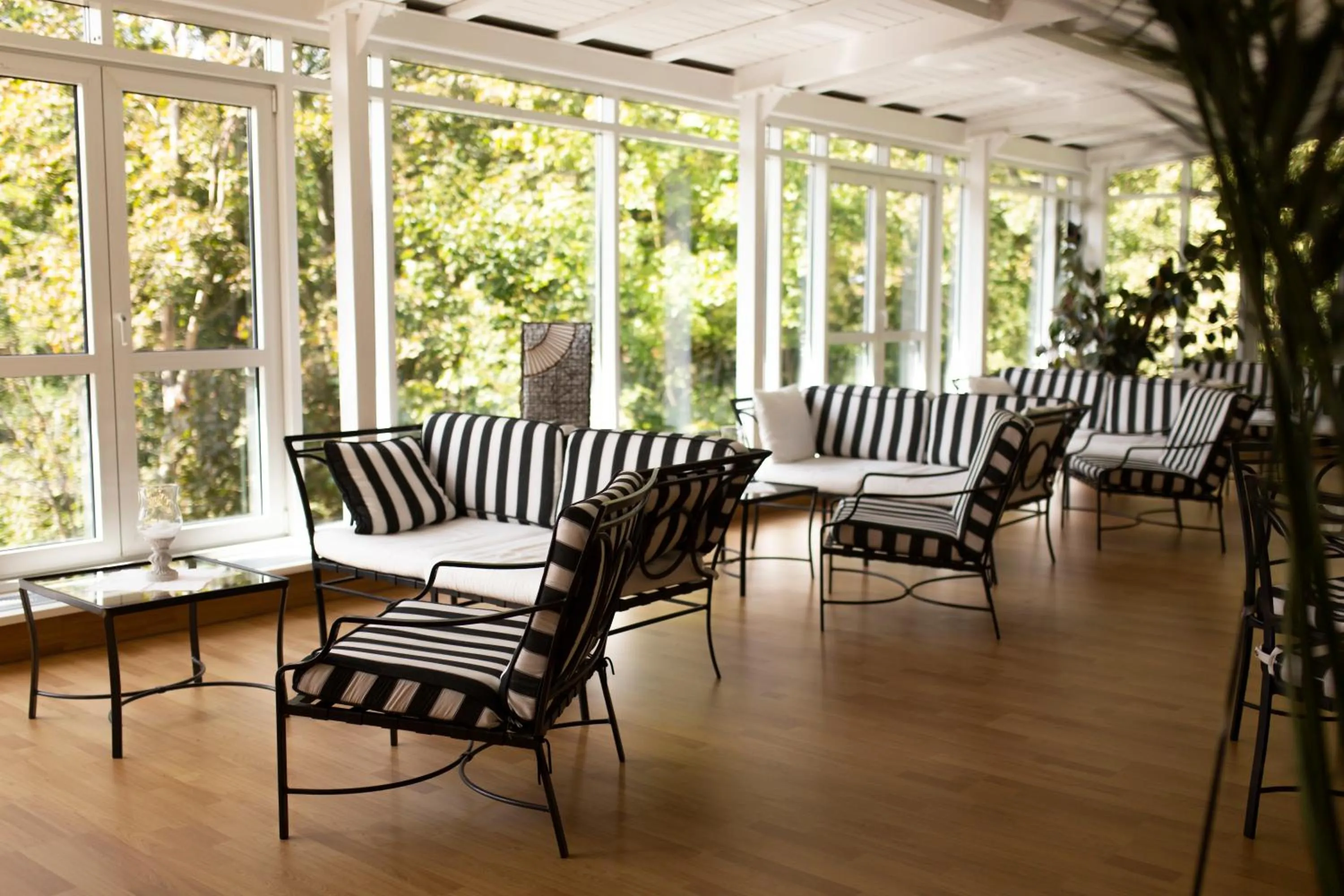 Communal lounge/ TV room in Schlosshotel Villa Westerberge