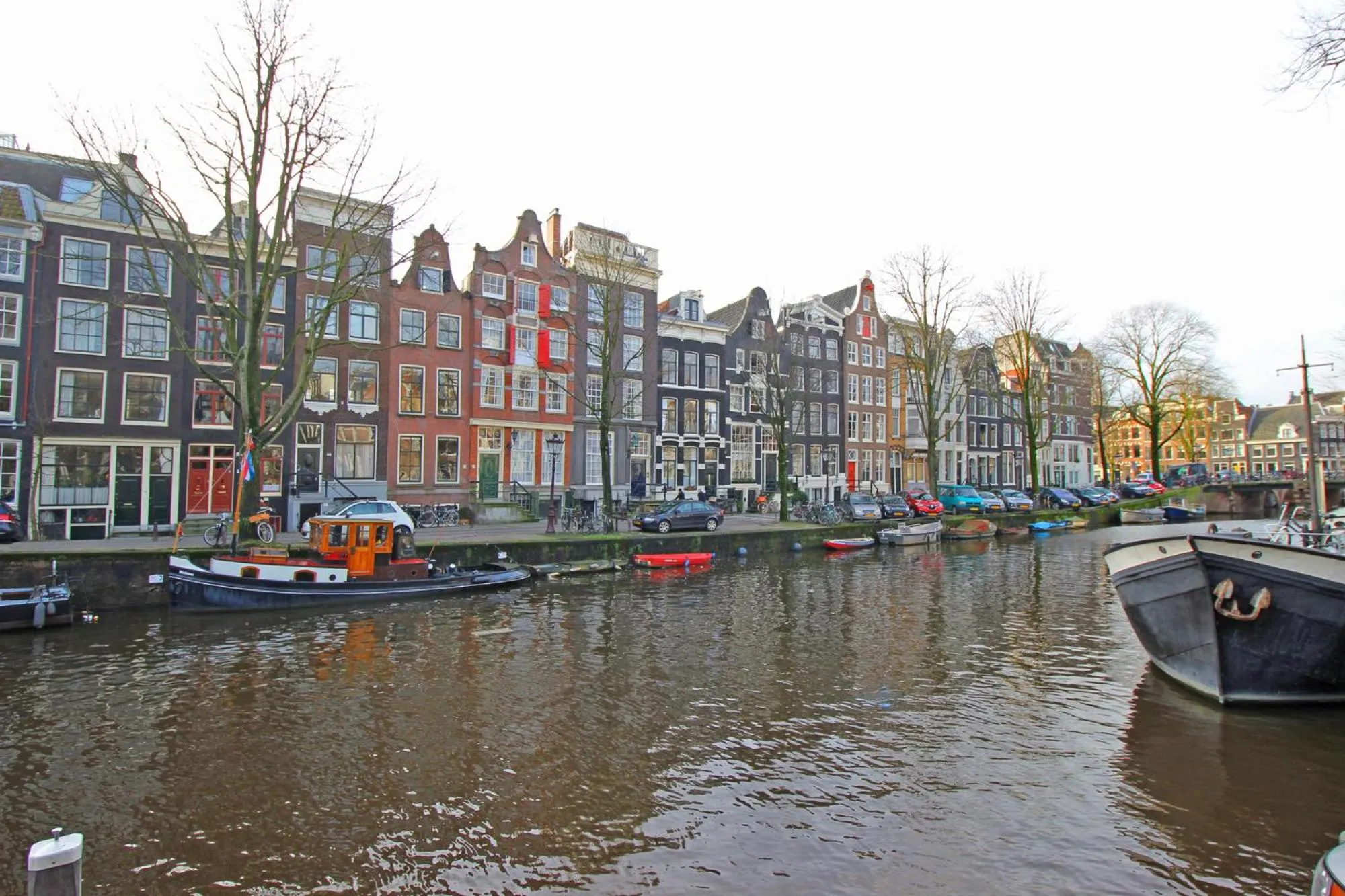 Neighbourhood in Romantic Jordaan Canalsuite near Anne Frank House