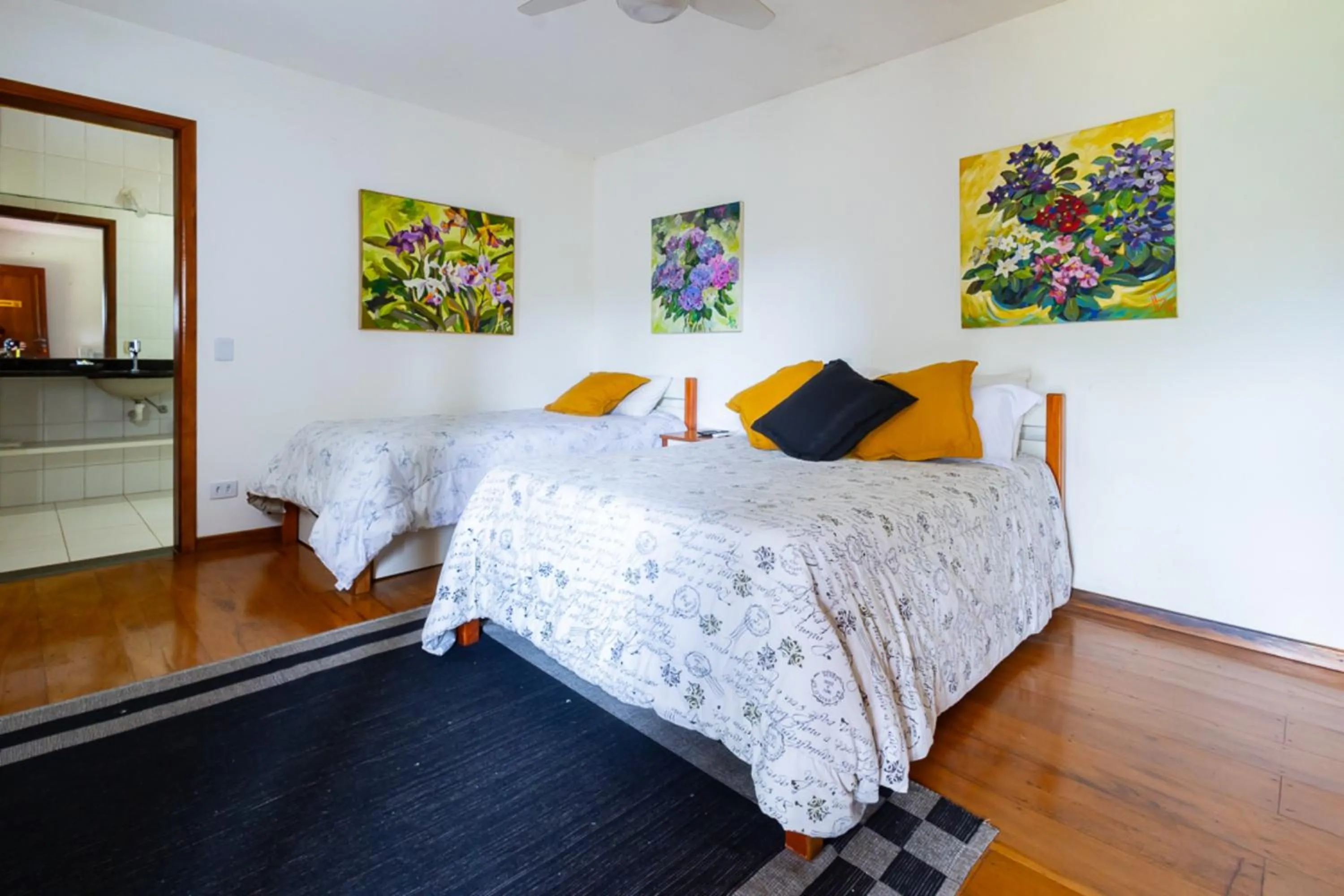 Bedroom, Bed in Putini Pousada e Hotel by OYO