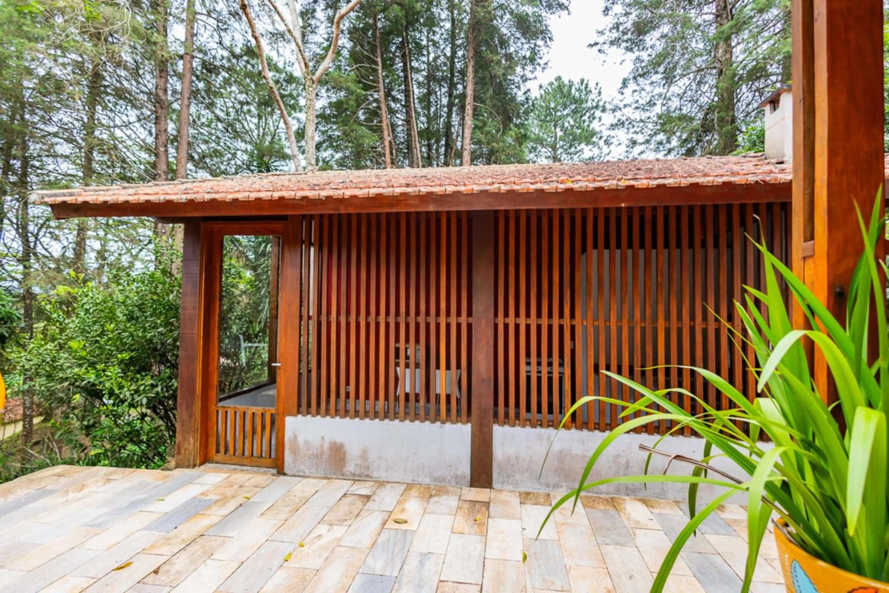 BBQ facilities in Putini Pousada e Hotel by OYO