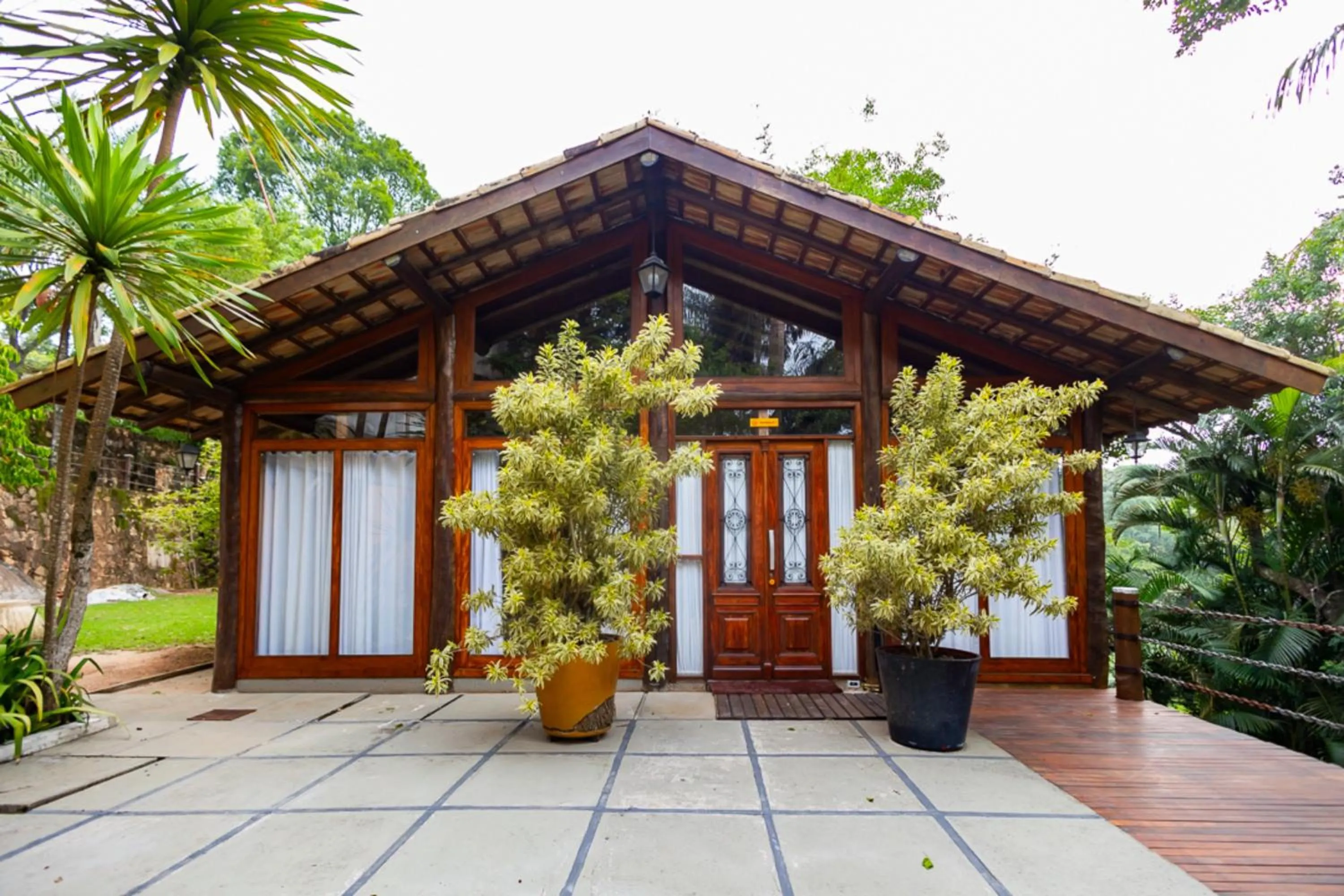Patio in Putini Pousada e Hotel by OYO