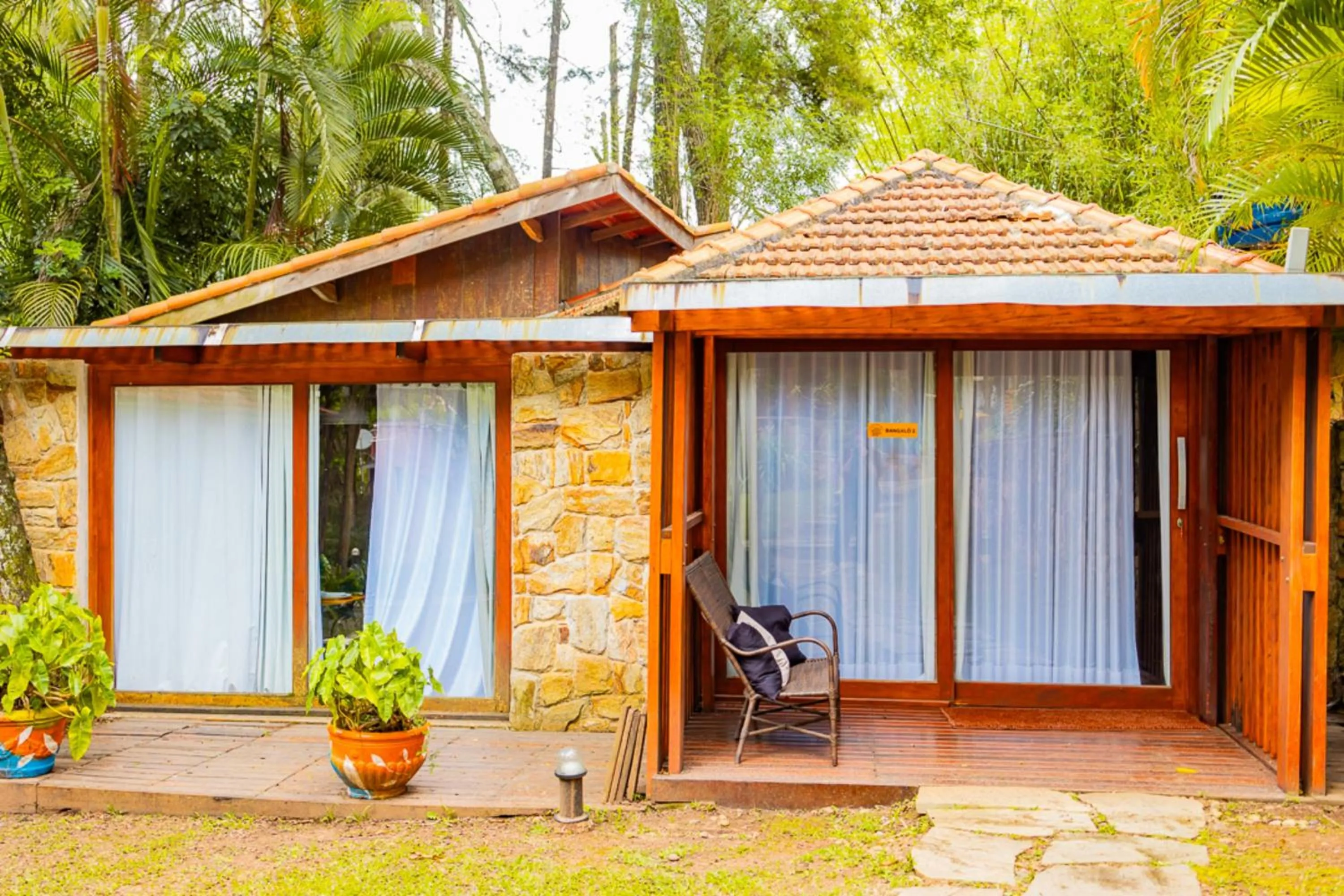 Patio in Putini Pousada e Hotel by OYO