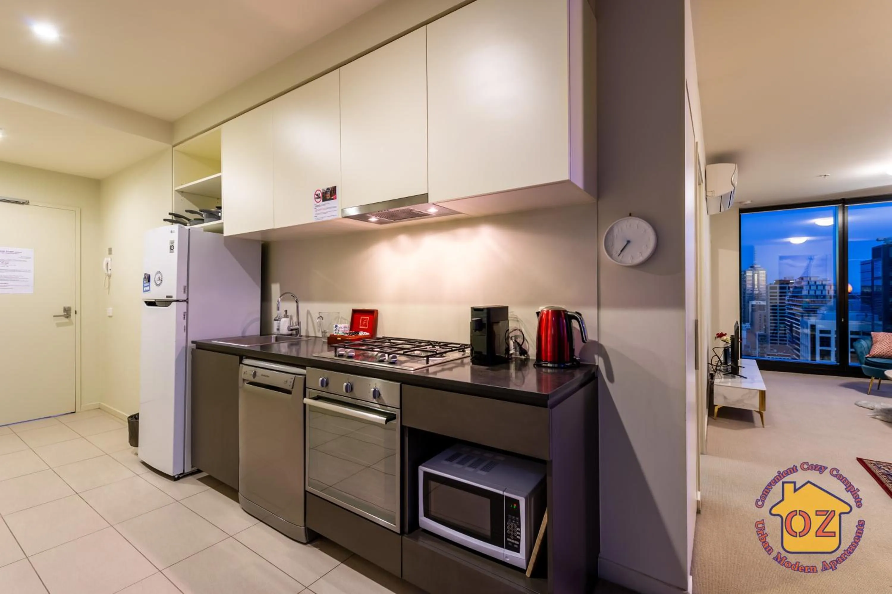Kitchen or kitchenette in Aussie Escape Apartments-Skyline Collins Tower