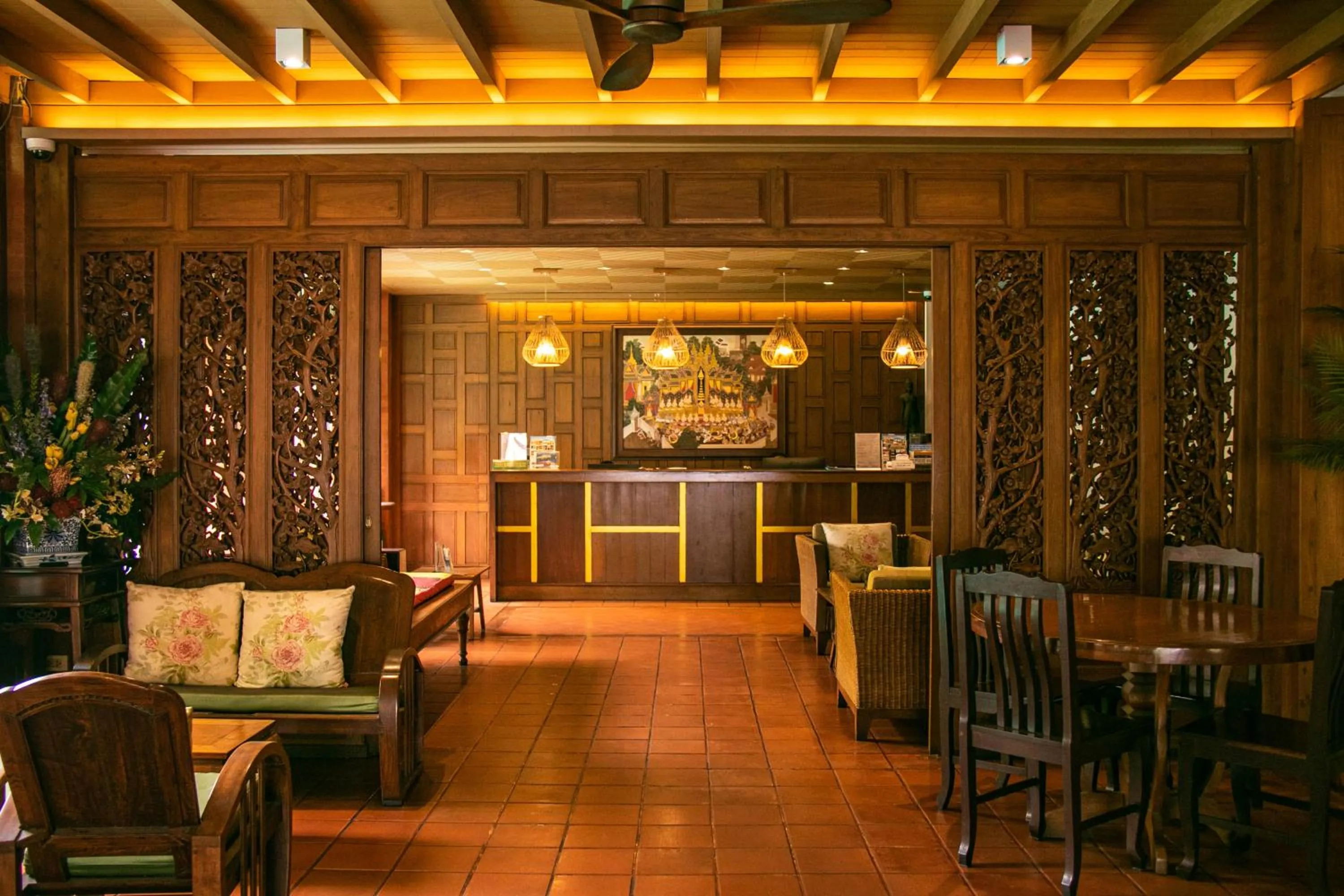 Living room in Lamphu Tree House Boutique Hotel