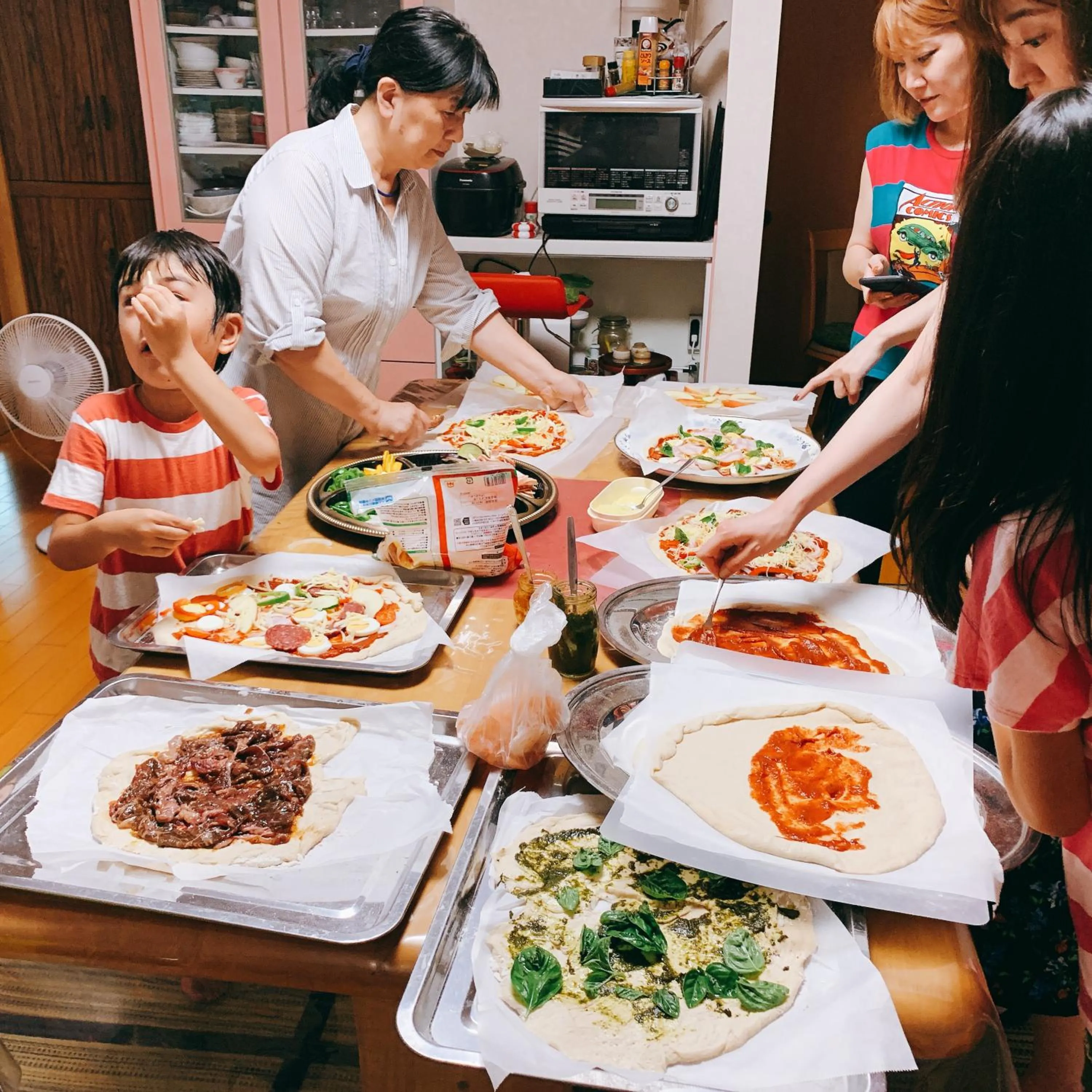Communal kitchen in Daichan Farm Guest House