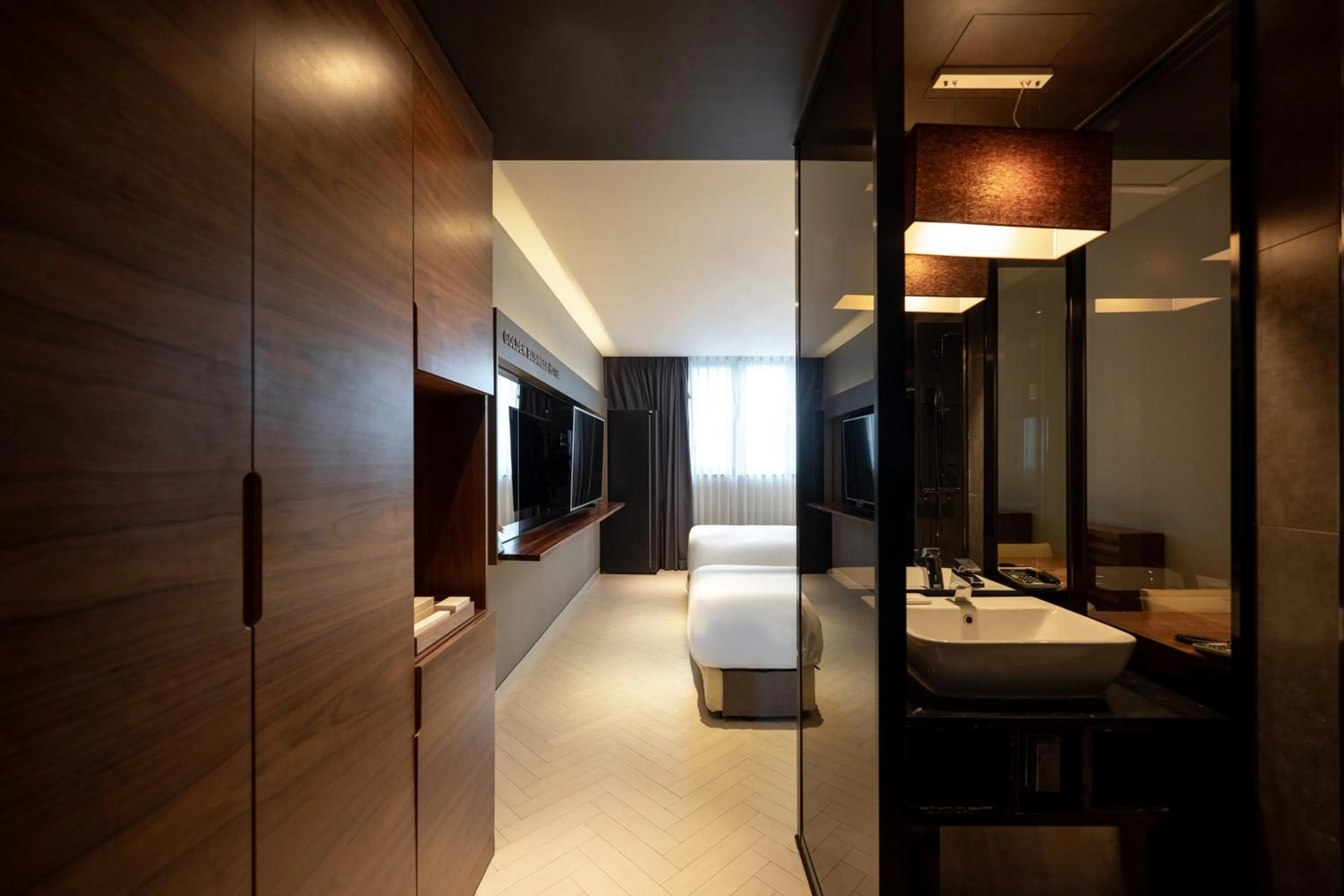 Golden Business Hotel