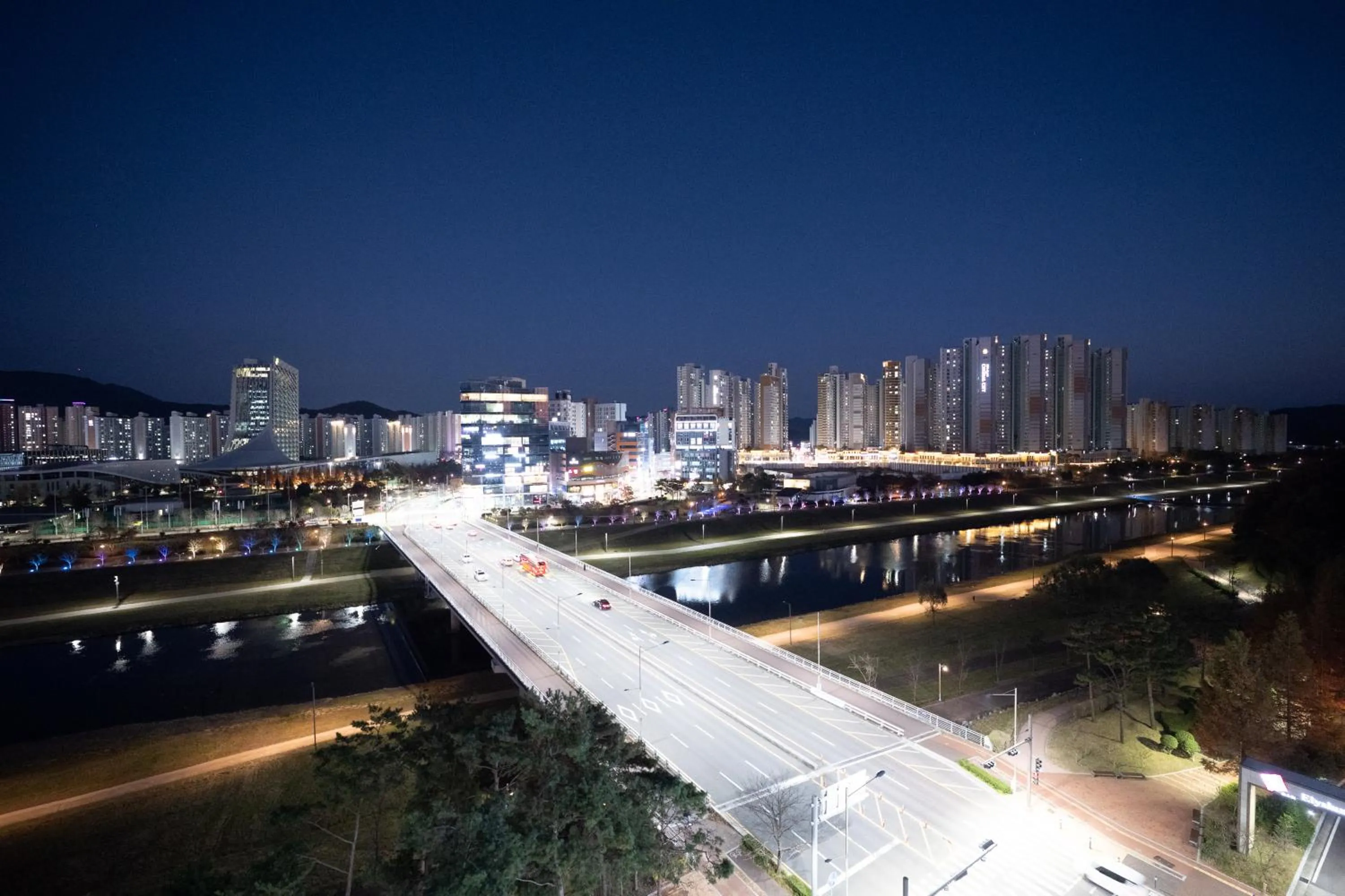 Golden Business Hotel