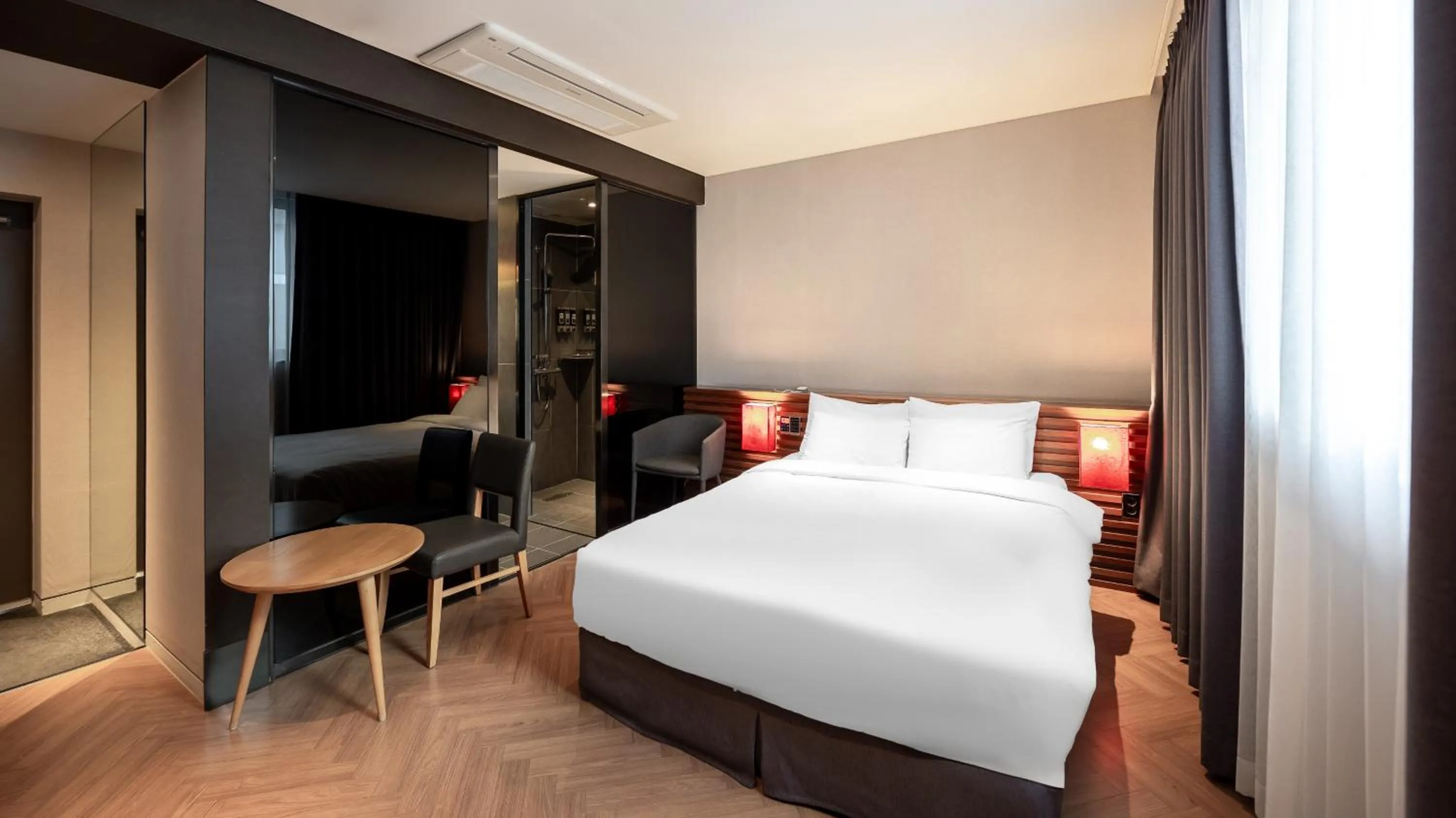 Bed in Golden Business Hotel