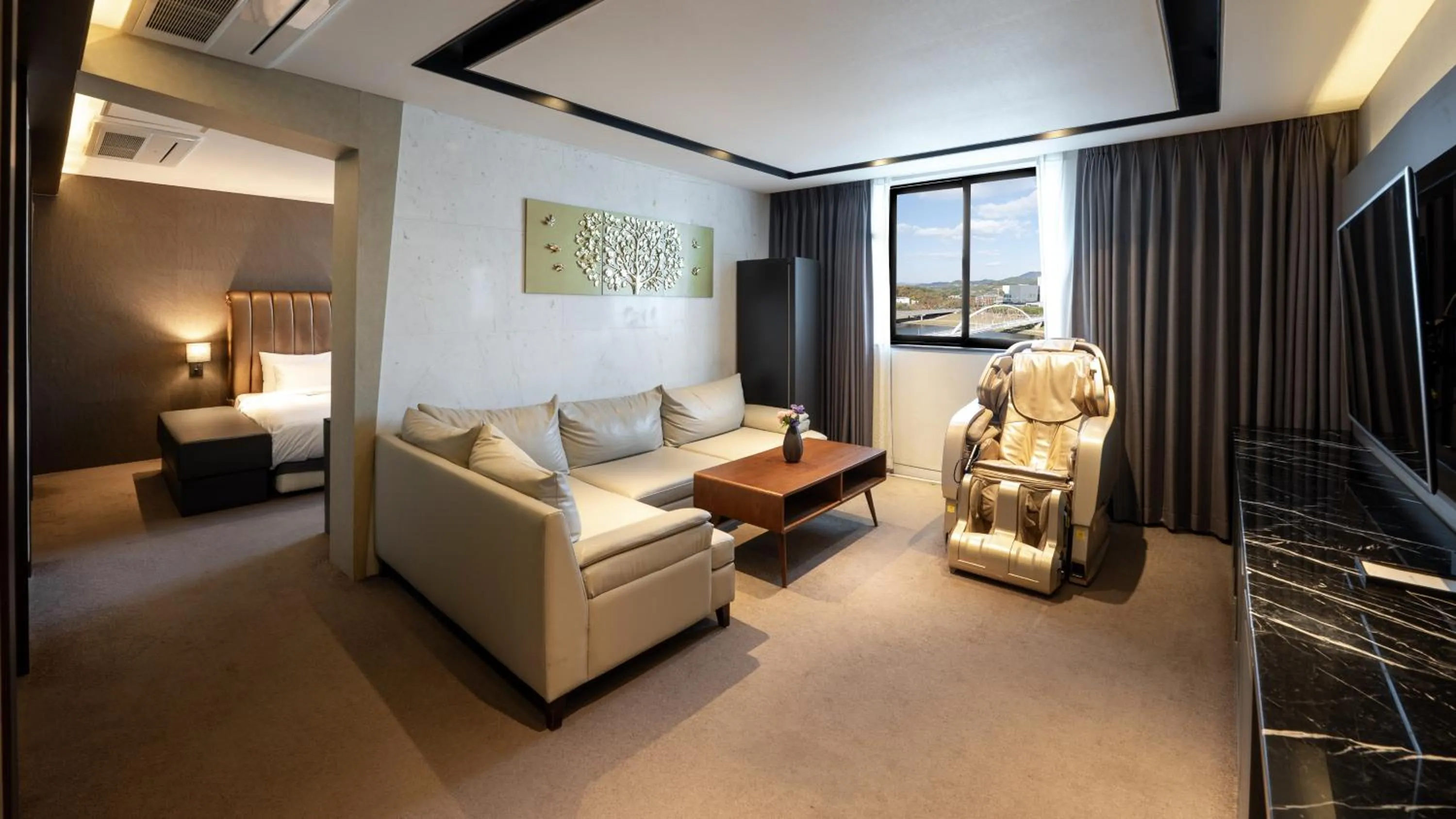 Bed in Golden Business Hotel