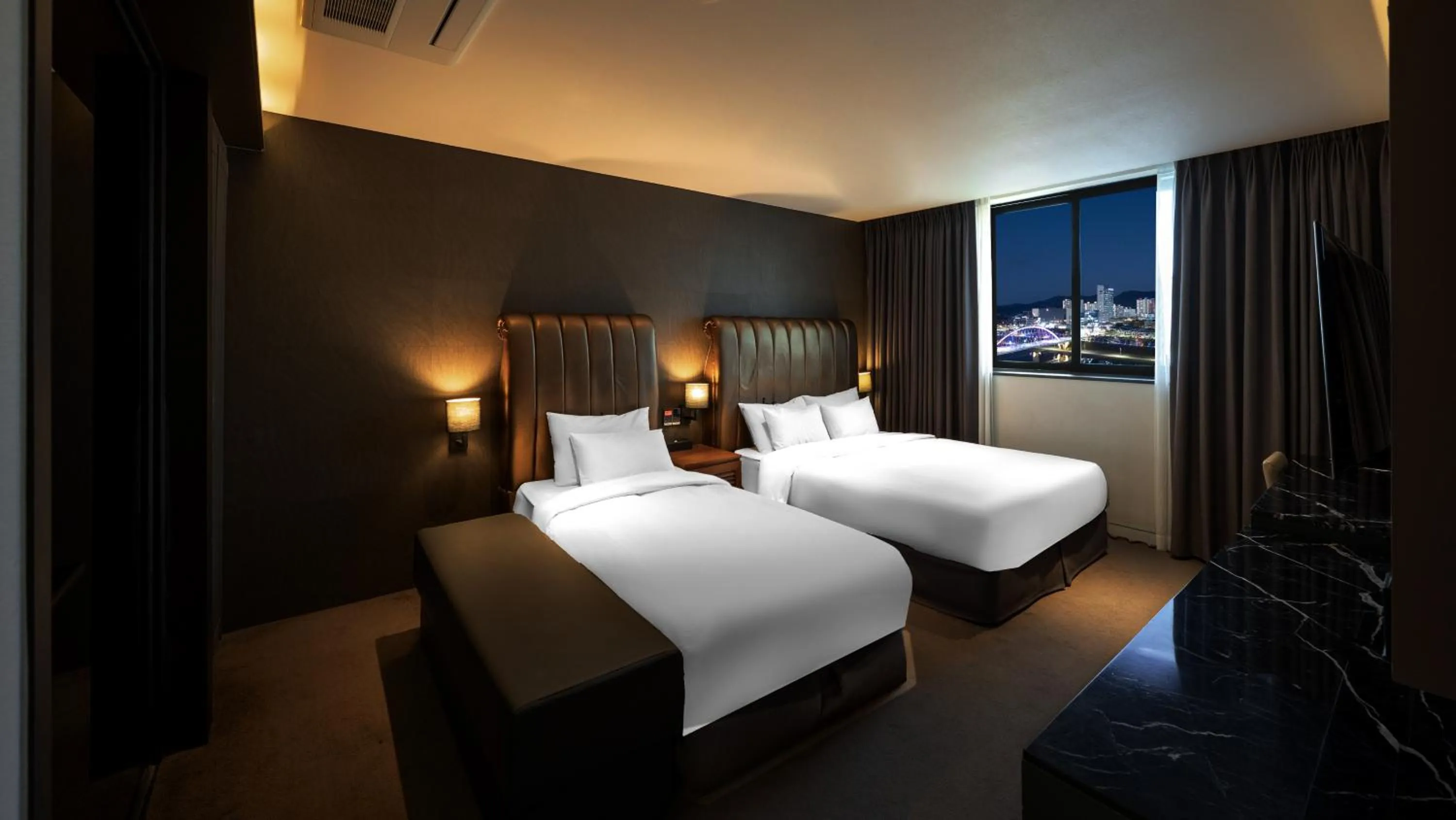 Bed in Golden Business Hotel