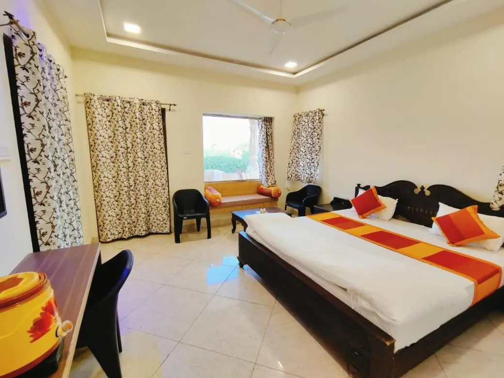 Photo of the whole room, Bed in Moonlight Nature Resort & Swimming Pool