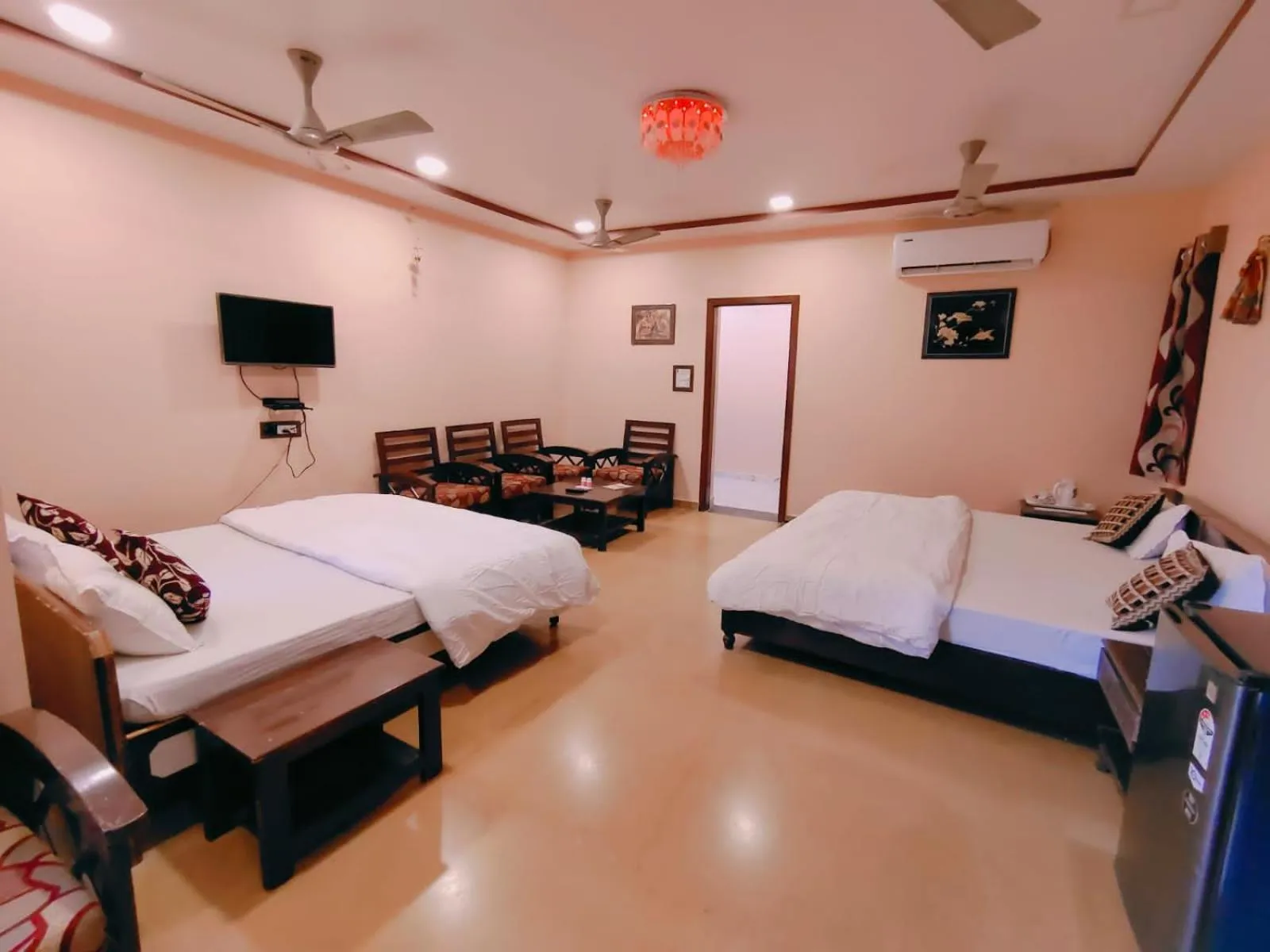 Photo of the whole room, Bed in Moonlight Nature Resort & Swimming Pool