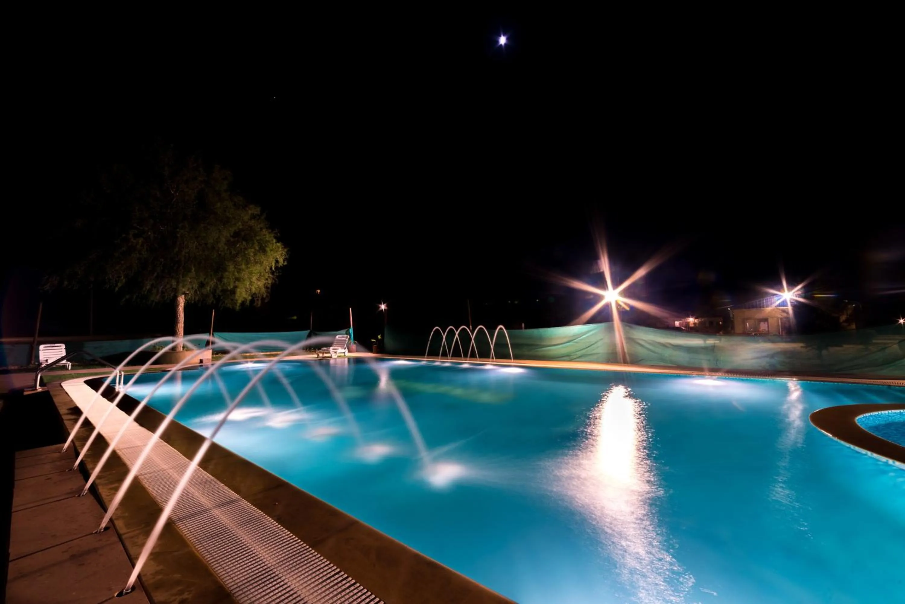Night in Moonlight Nature Resort & Swimming Pool