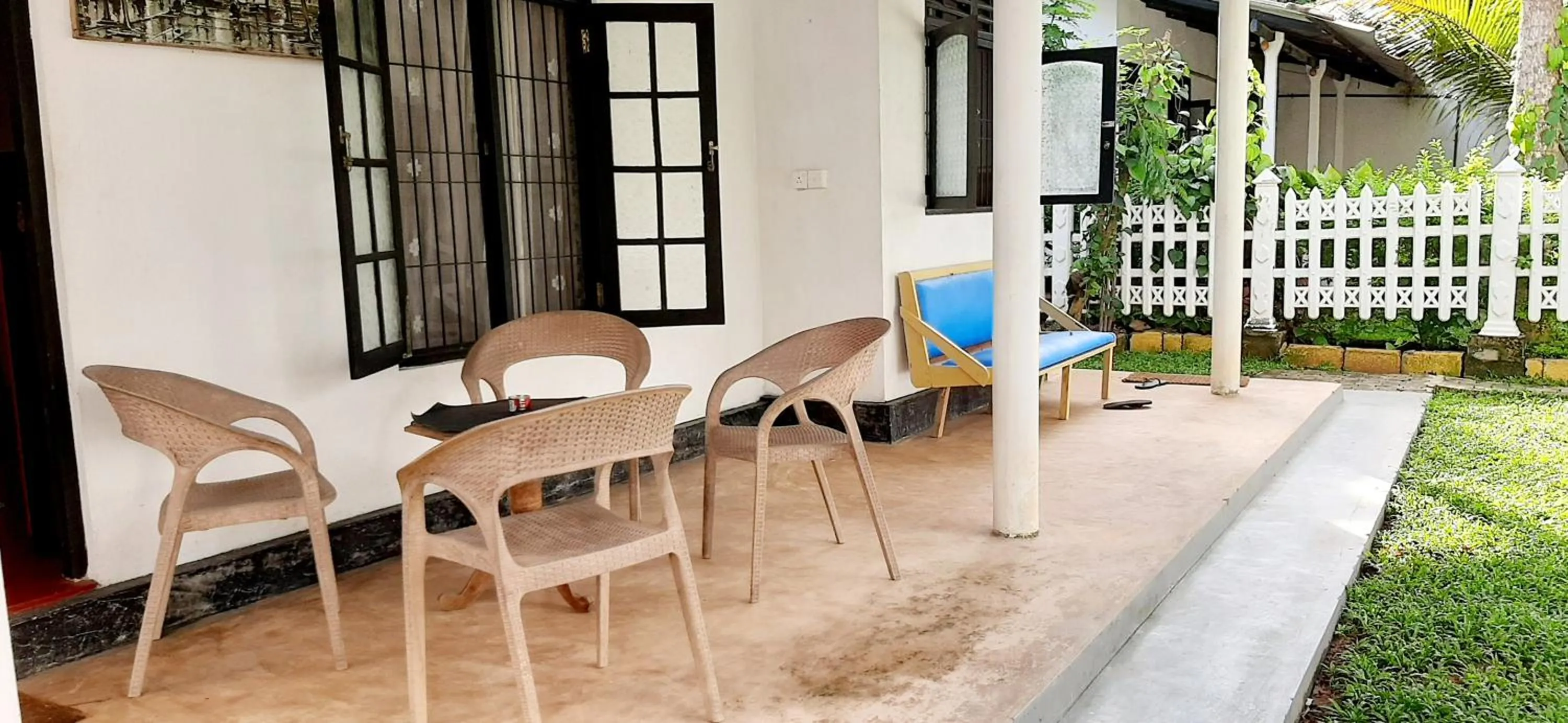 Patio in Hiriketiya Cinnamon Garden