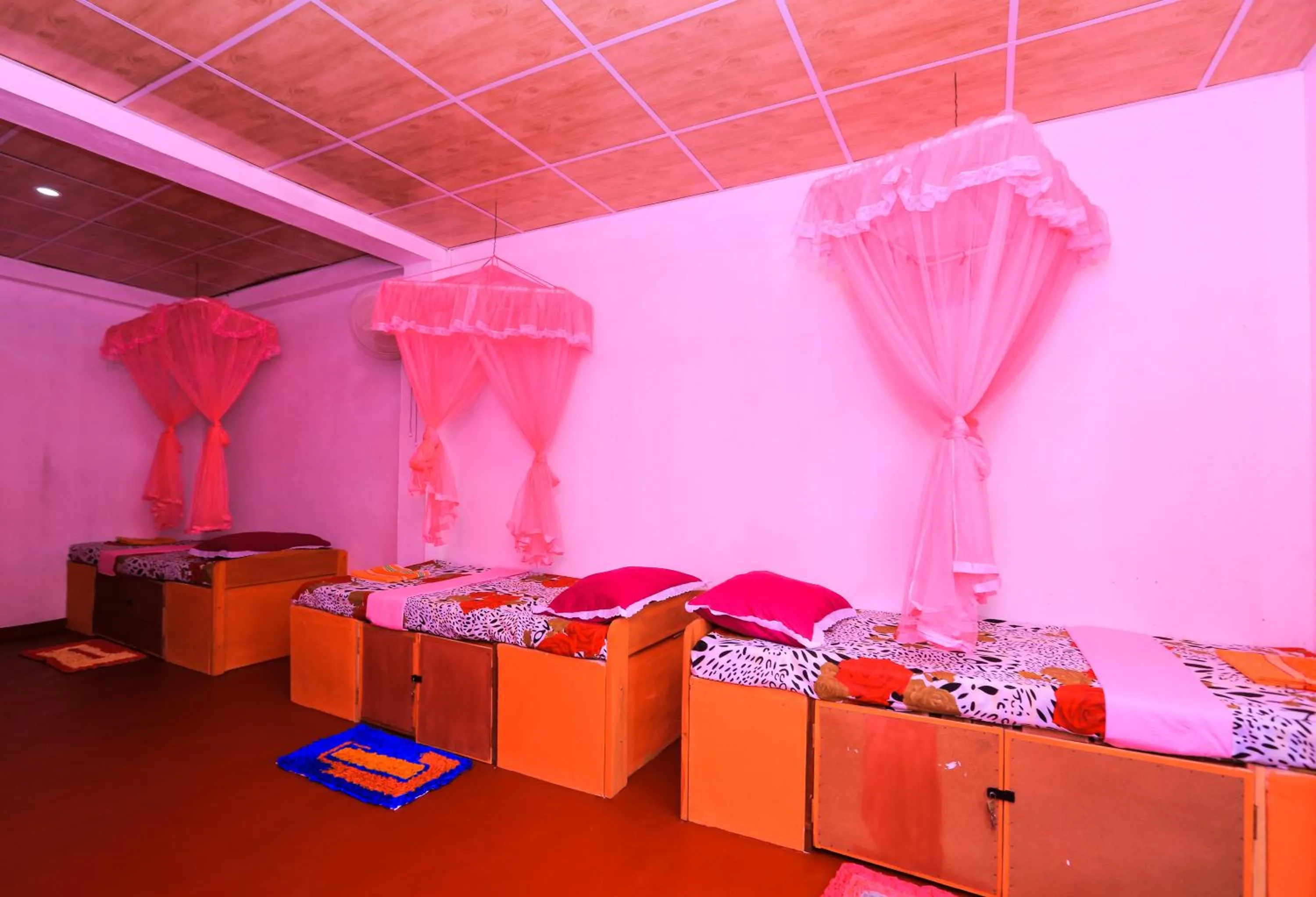 Bed in Hiriketiya Cinnamon Garden