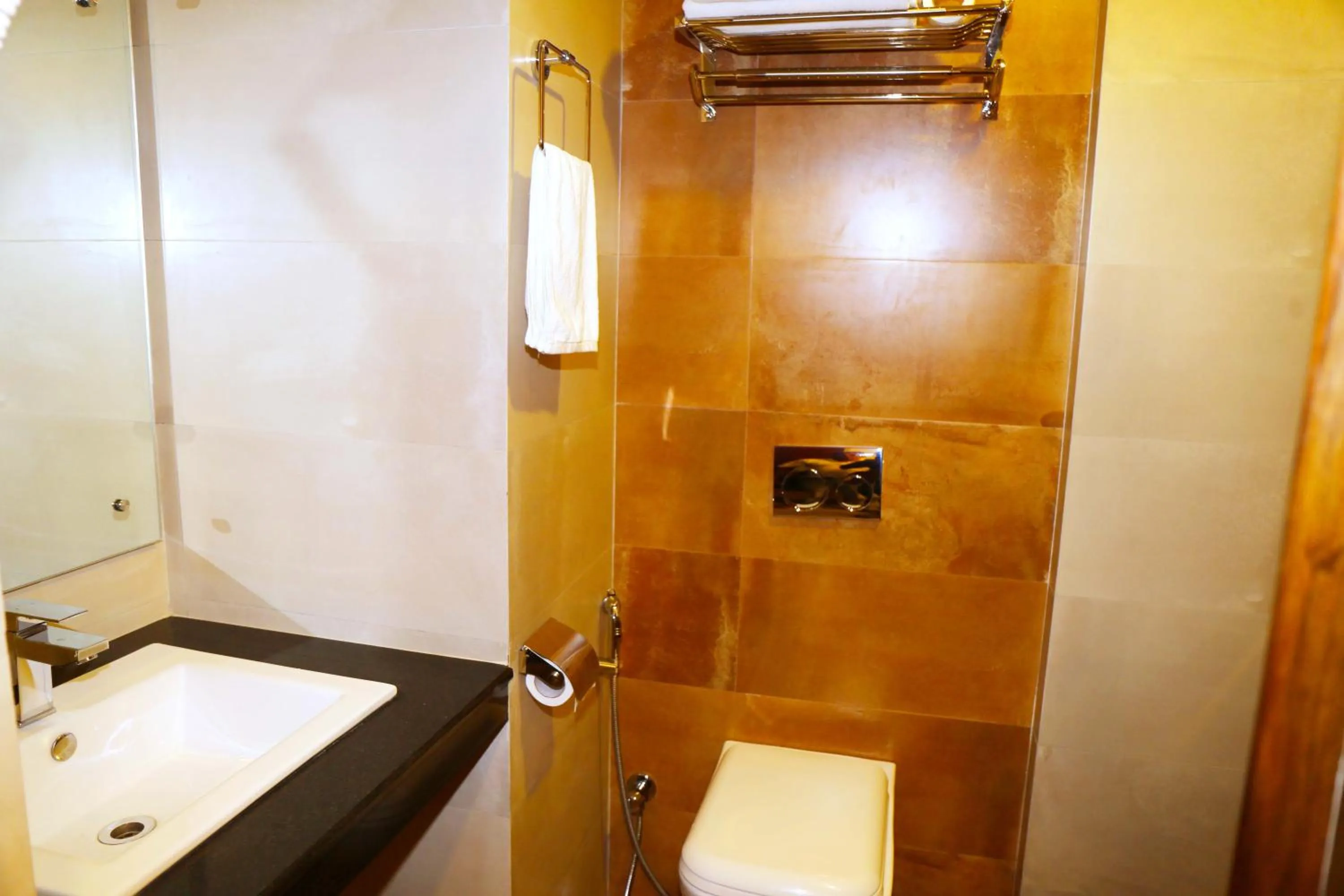 Bathroom in Hotel City Park