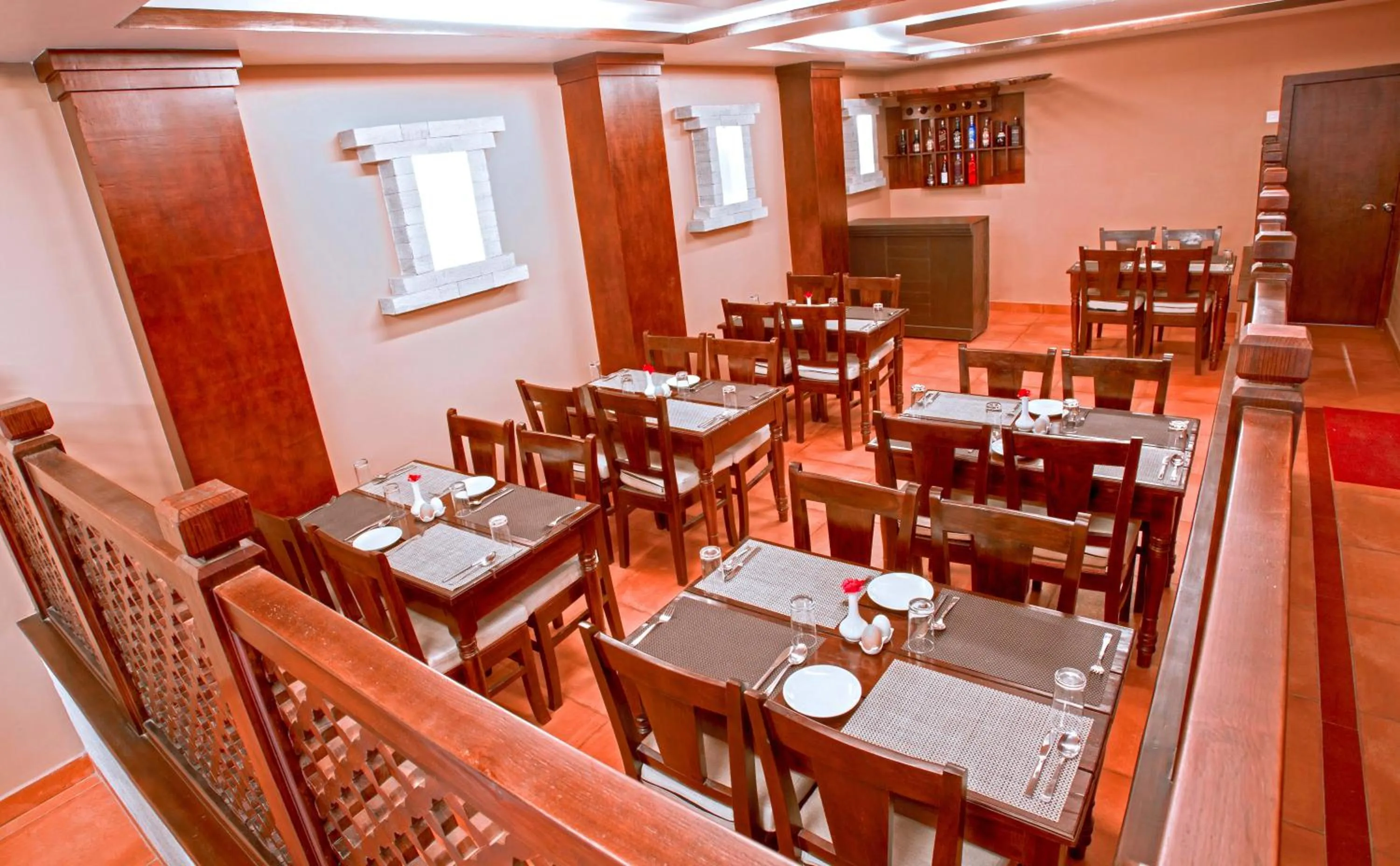 Restaurant/places to eat in Hotel City Park