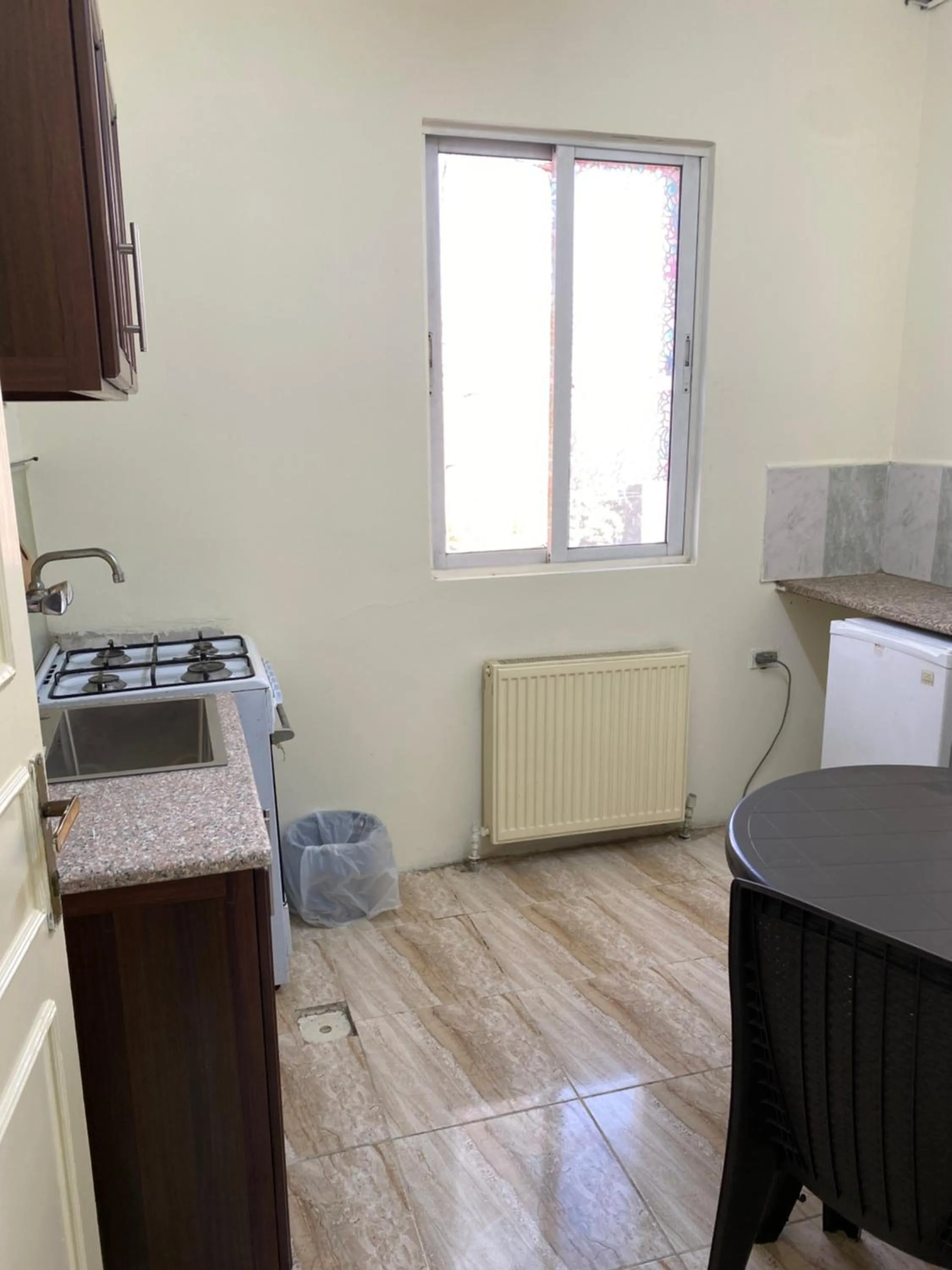 Kitchen or kitchenette in Sami Apartments