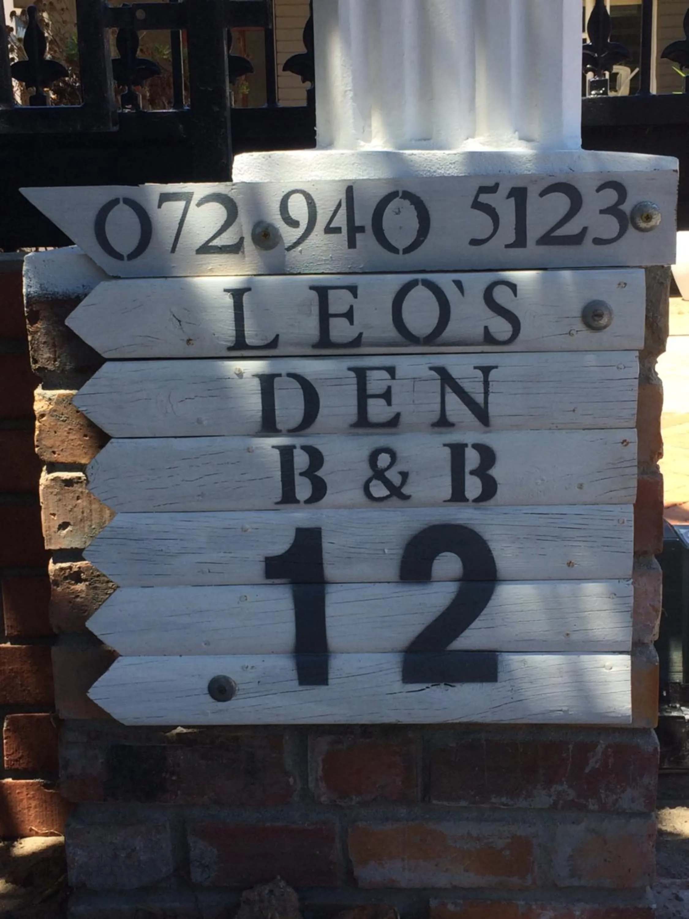 Decorative detail in Leo's Den