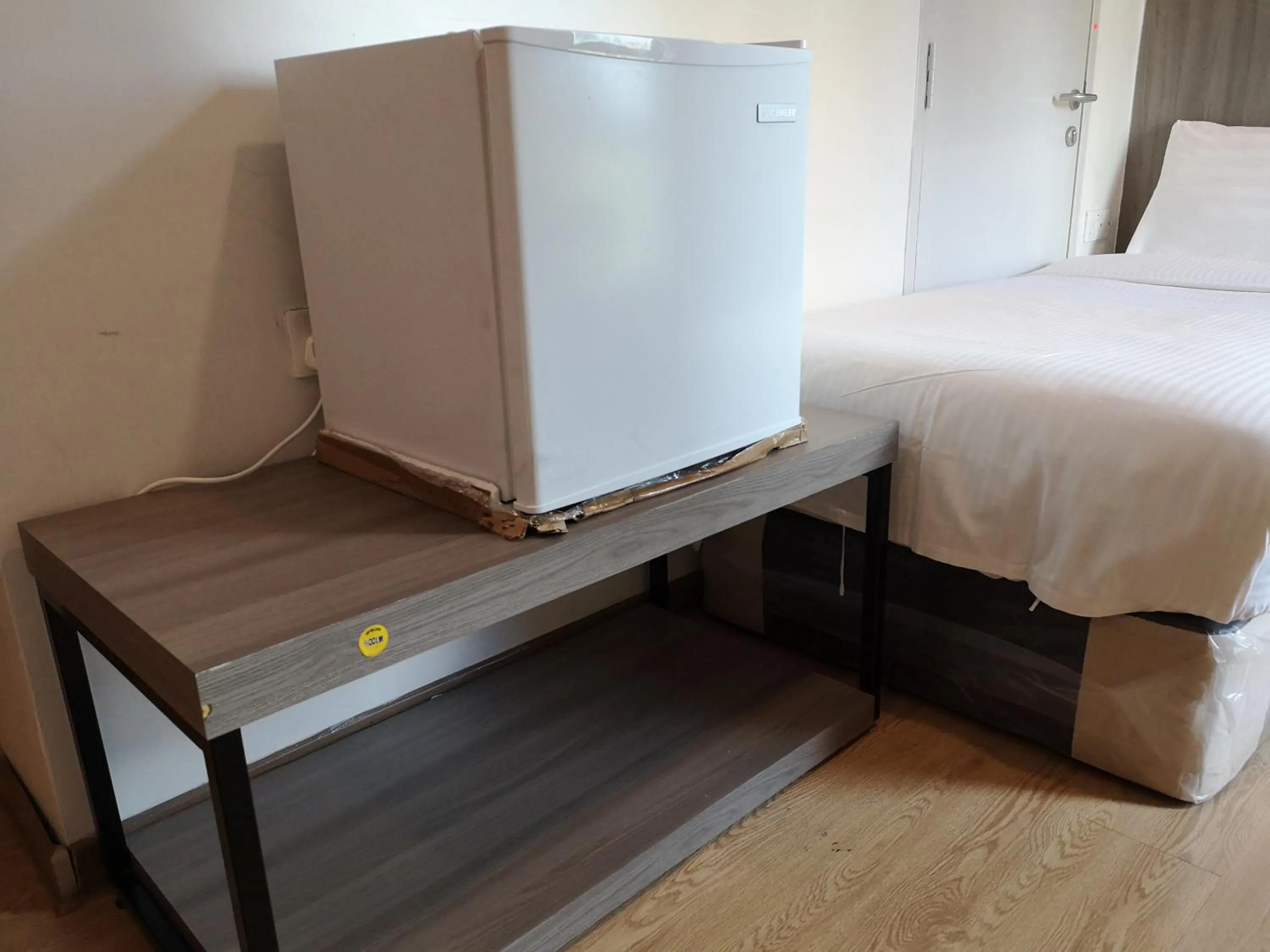 Food and drinks, Bed in Signature International Hotel China Town