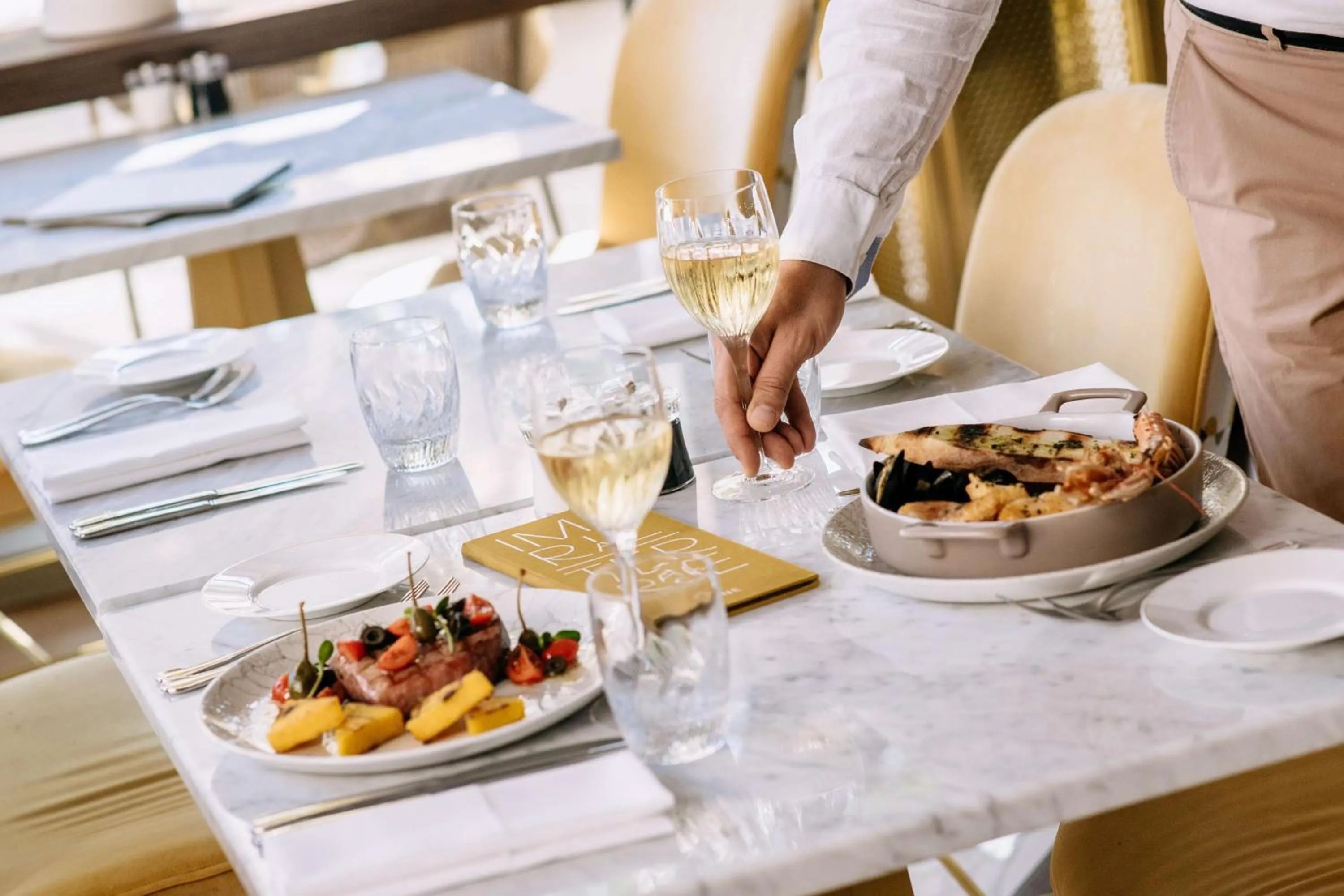 Restaurant/places to eat in Hilton Imperial Dubrovnik