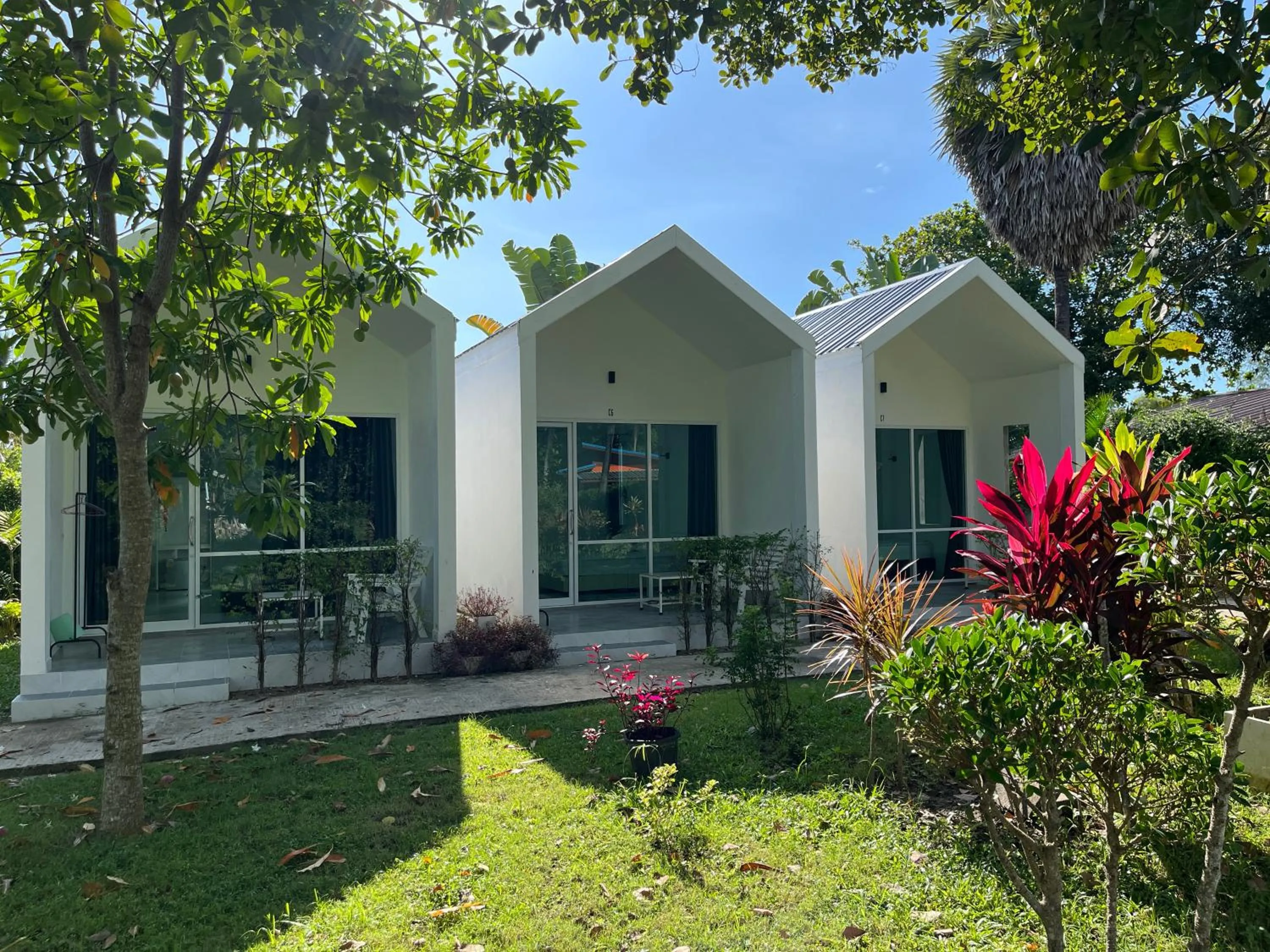 Property building in Mook Ing Lay