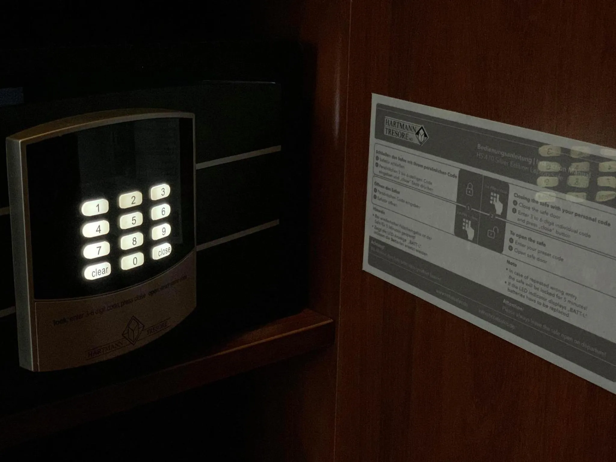 safe in Hotel Rozdroże Nieborów