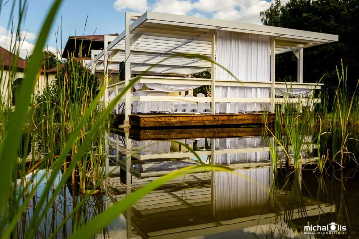 Garden in Hotel Rozdroże Nieborów