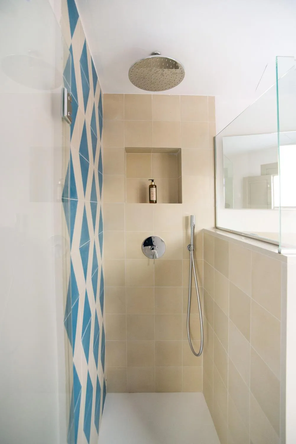 Bathroom in Canavall