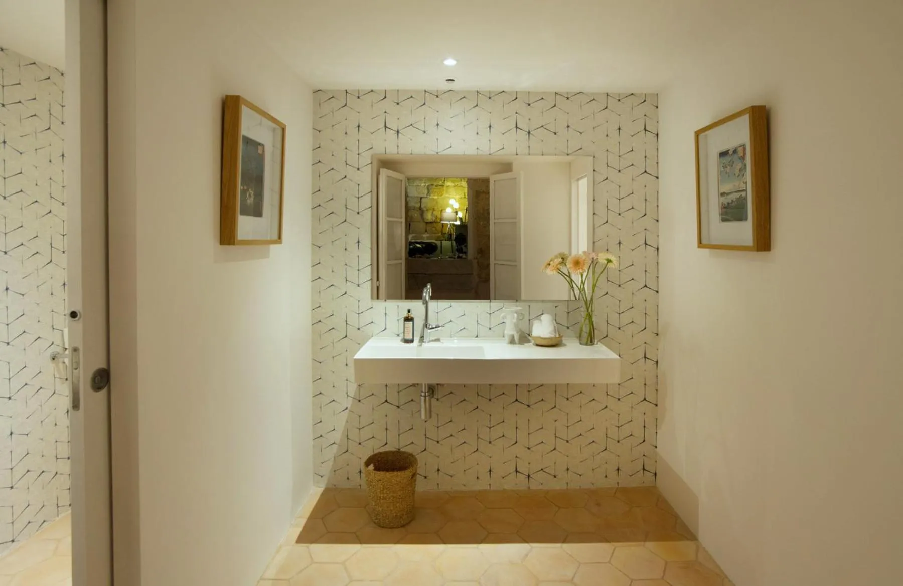 Area and facilities in Canavall