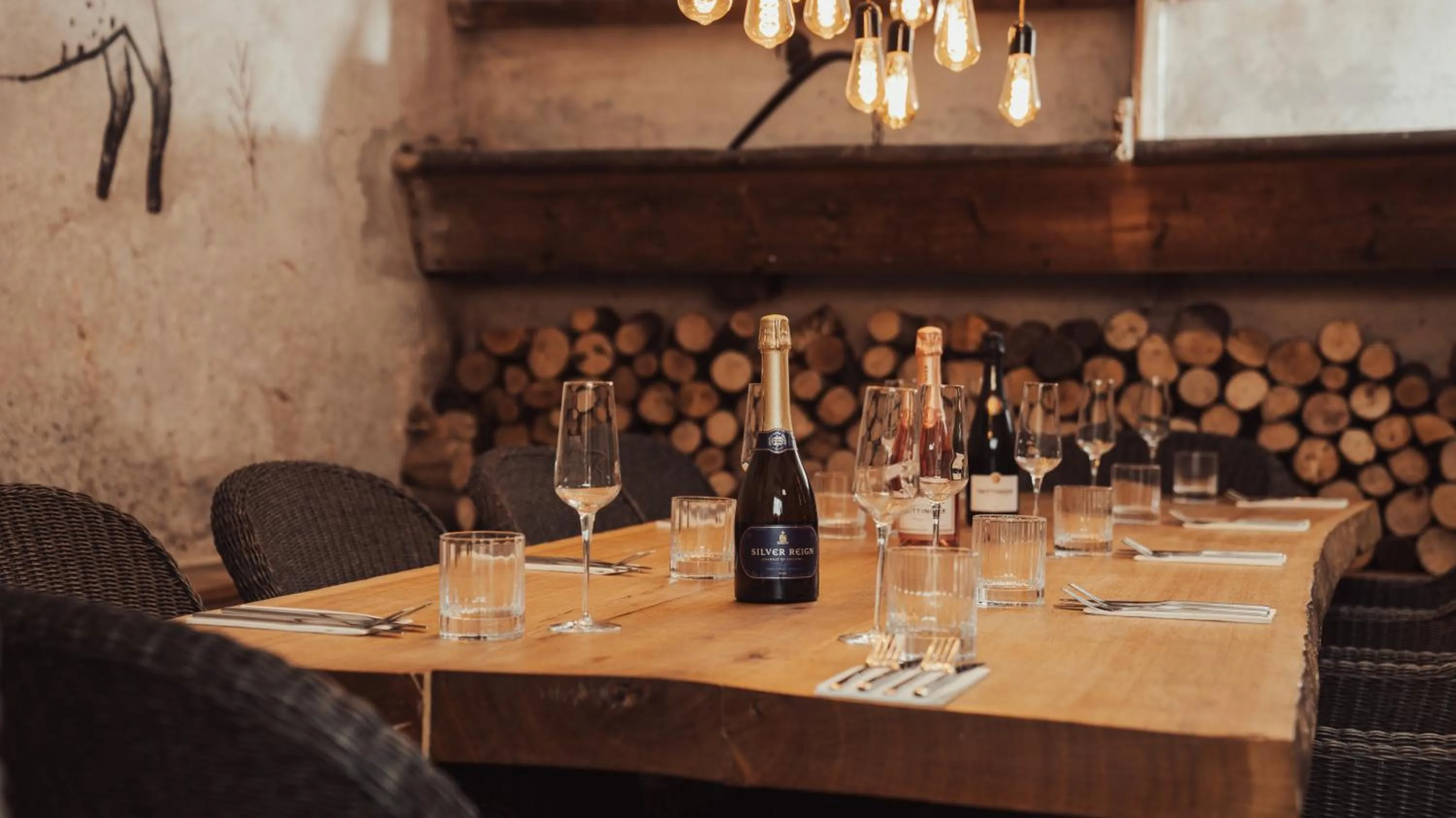 Dining area in The Castle Inn