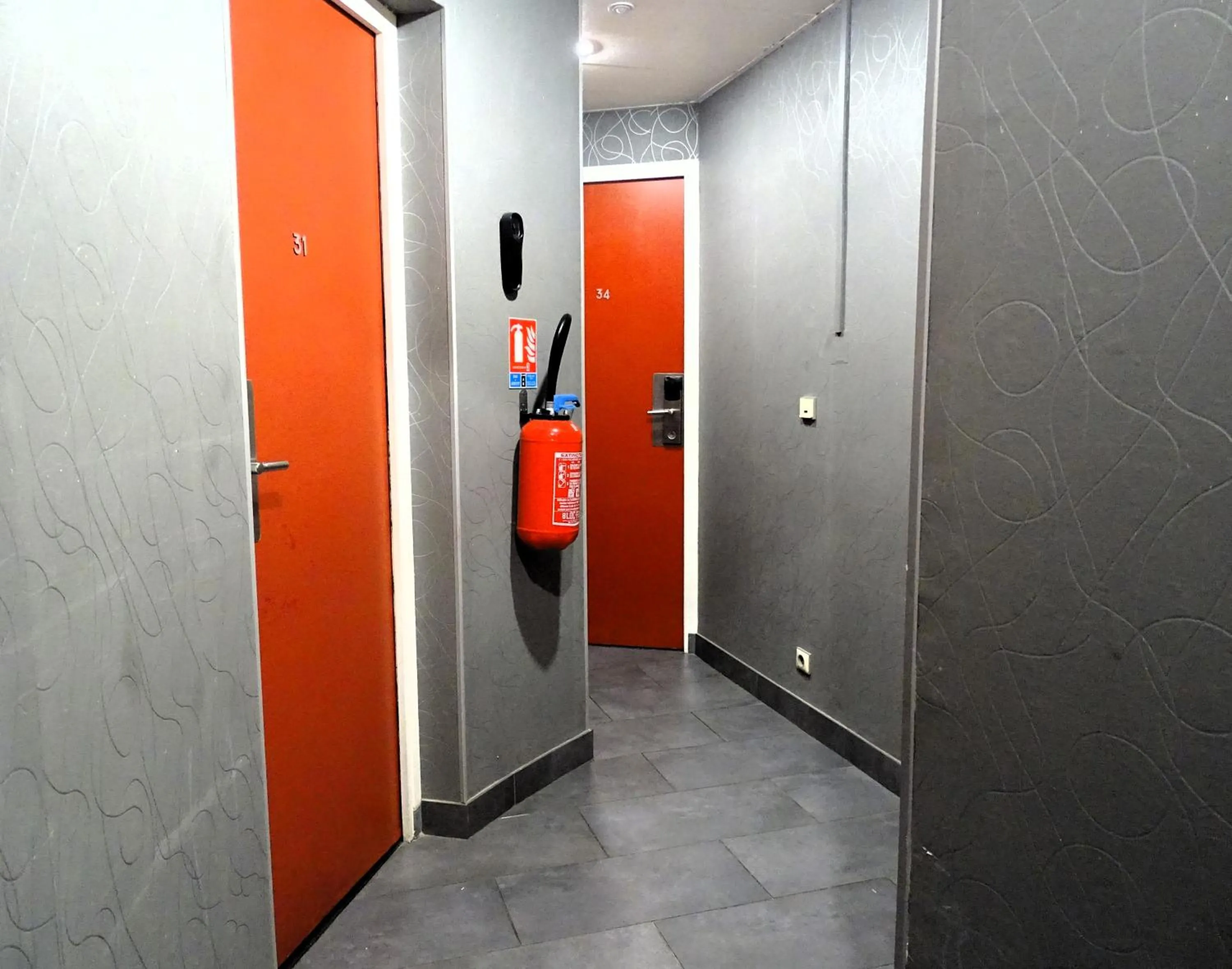 Property building in Hipotel Belgrand Edith Piaf