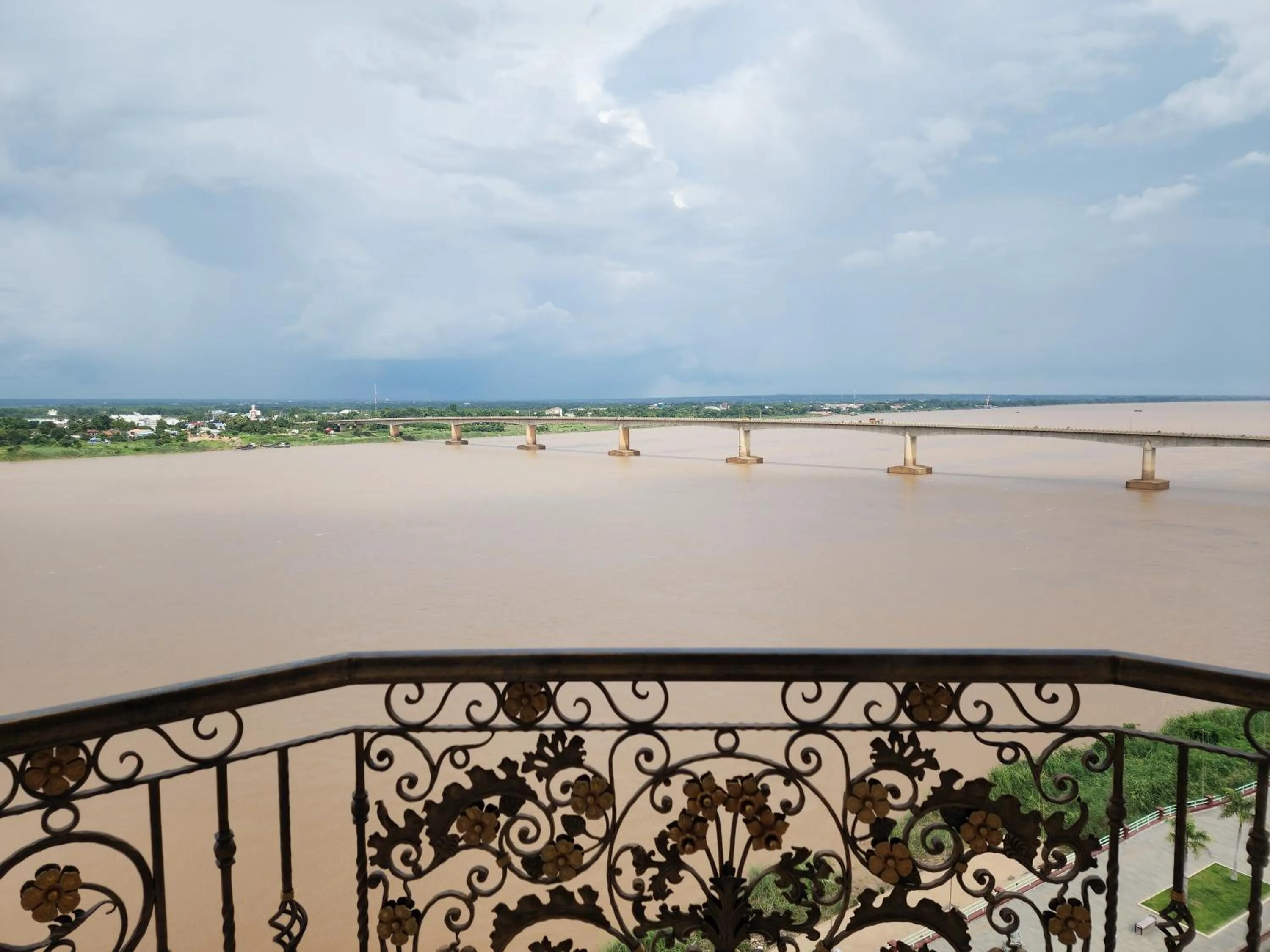 Lake view in Lbn Asian Hotel