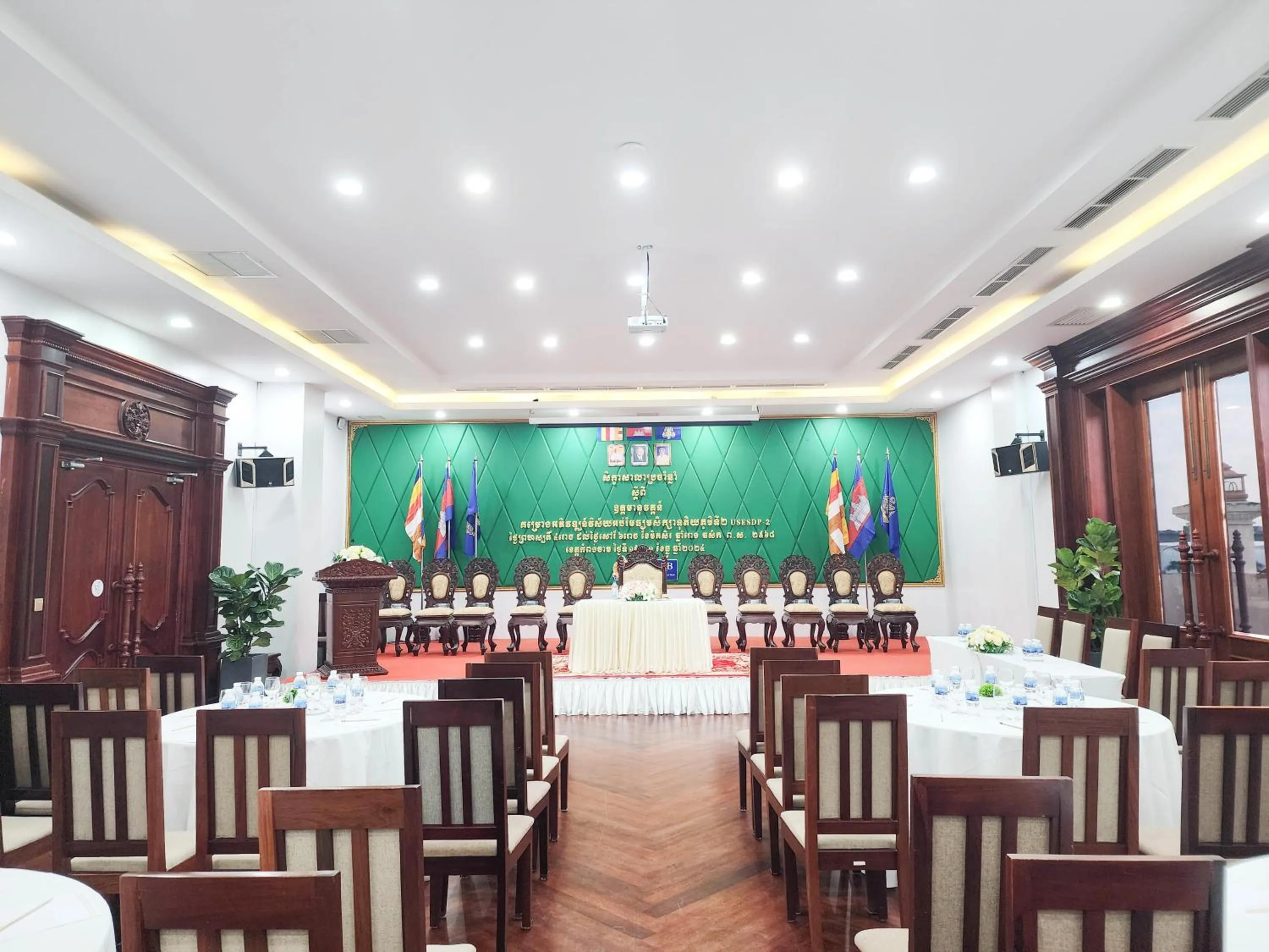 Meeting/conference room in Lbn Asian Hotel