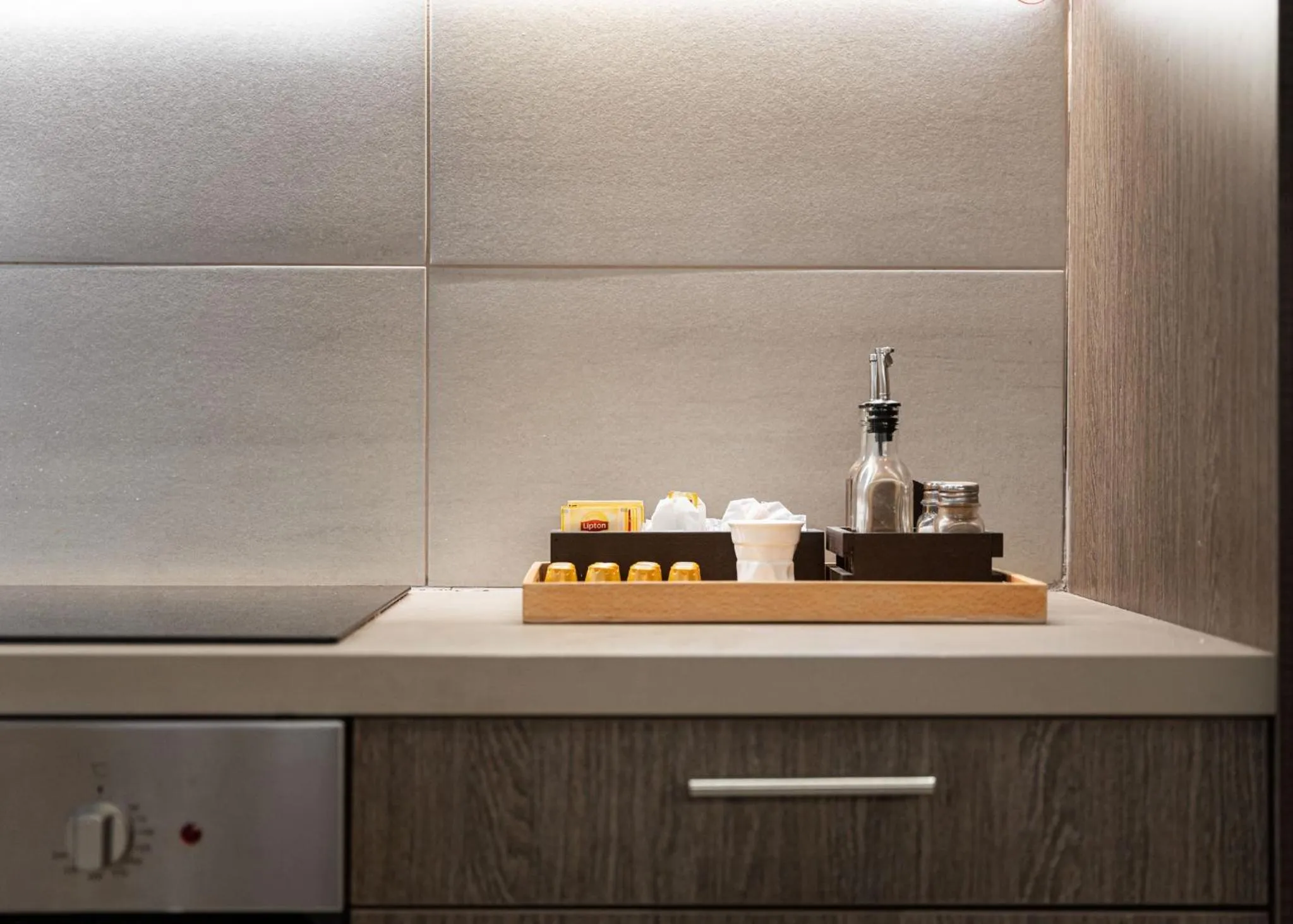 Coffee/tea facilities in Acropolis Exclusive Residences