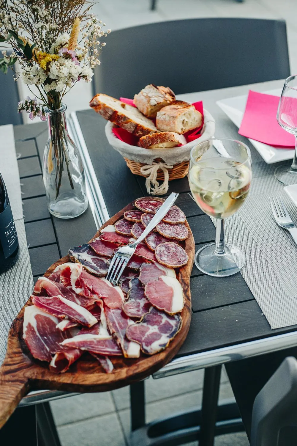 Restaurant/places to eat in B&B A Chjusellina