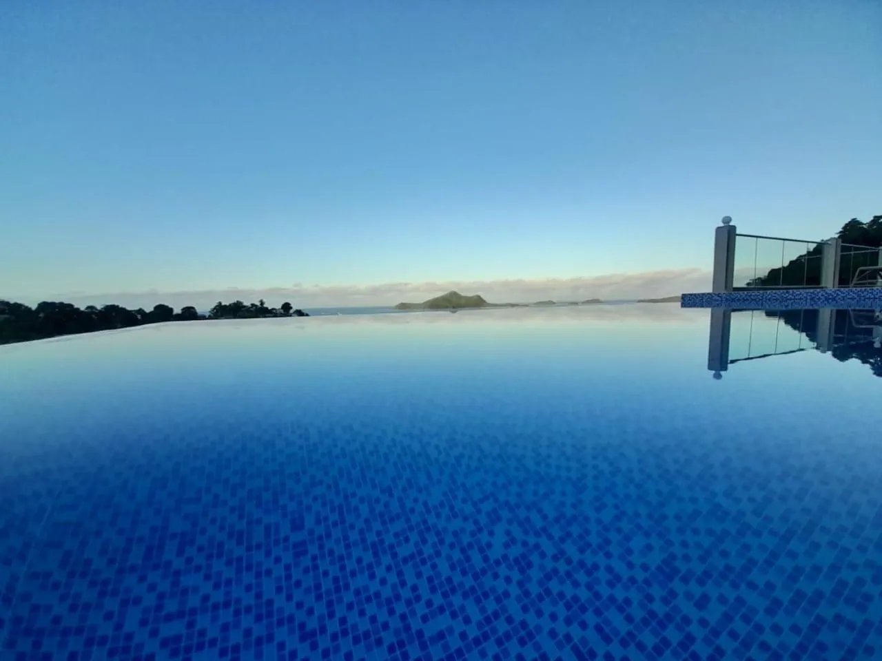 Swimming pool in Maison L'Horizon