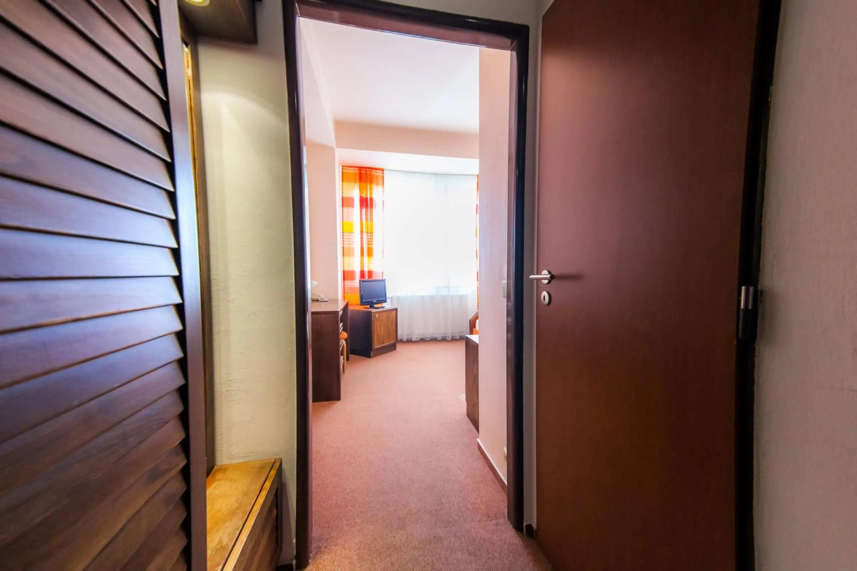 Photo of the whole room, Bed in Hotel Vsacan