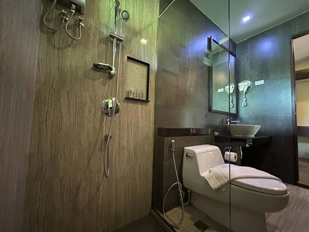 Shower in Aonang Hill Krabi-SHA Extra Plus