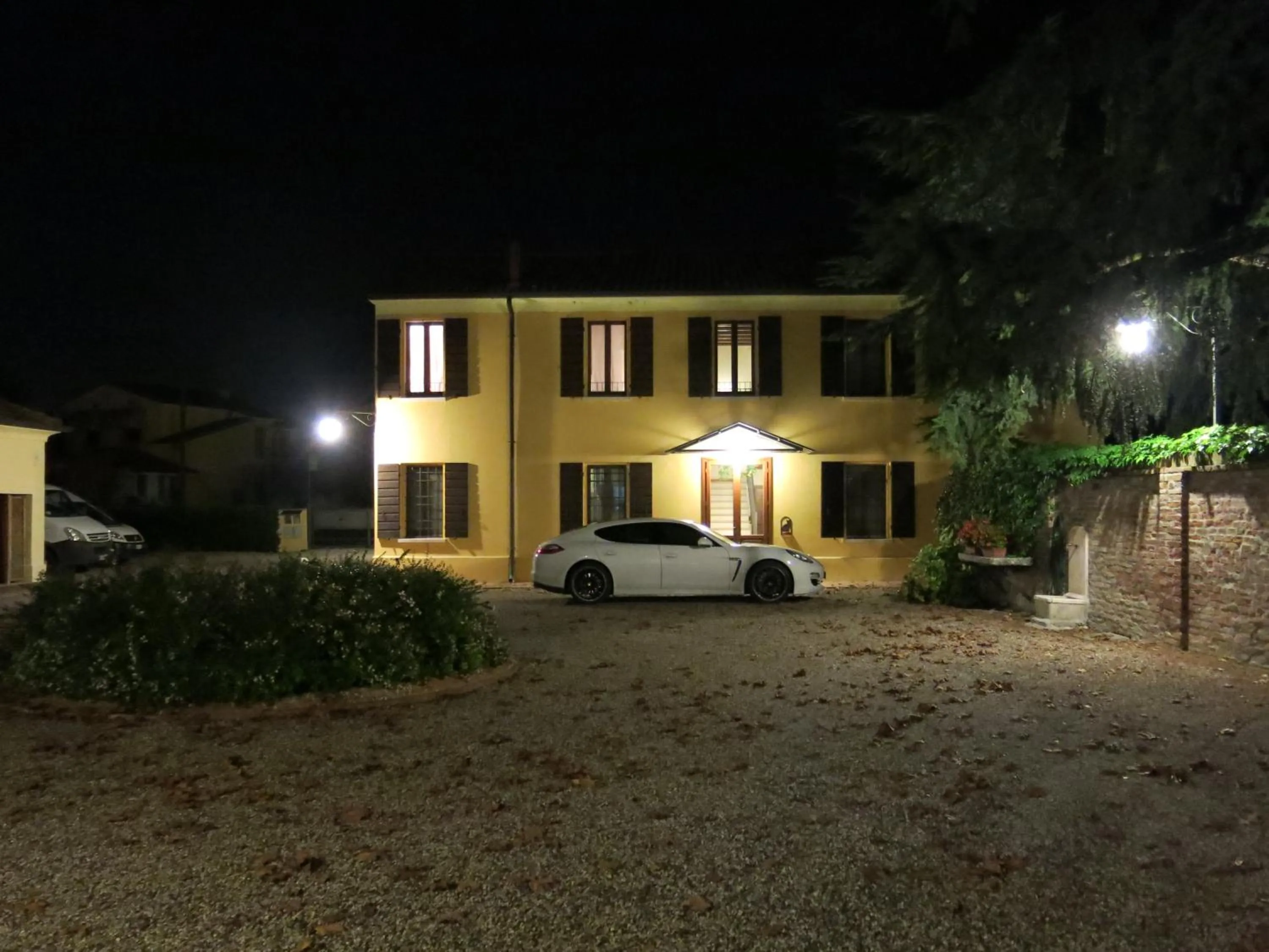Parking in Villa Schiavi