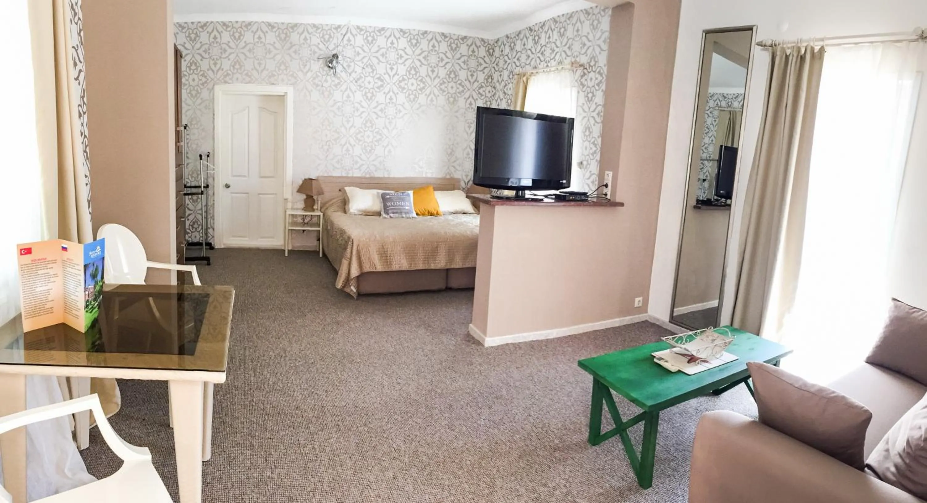 Photo of the whole room, Bed in Sofia Residence