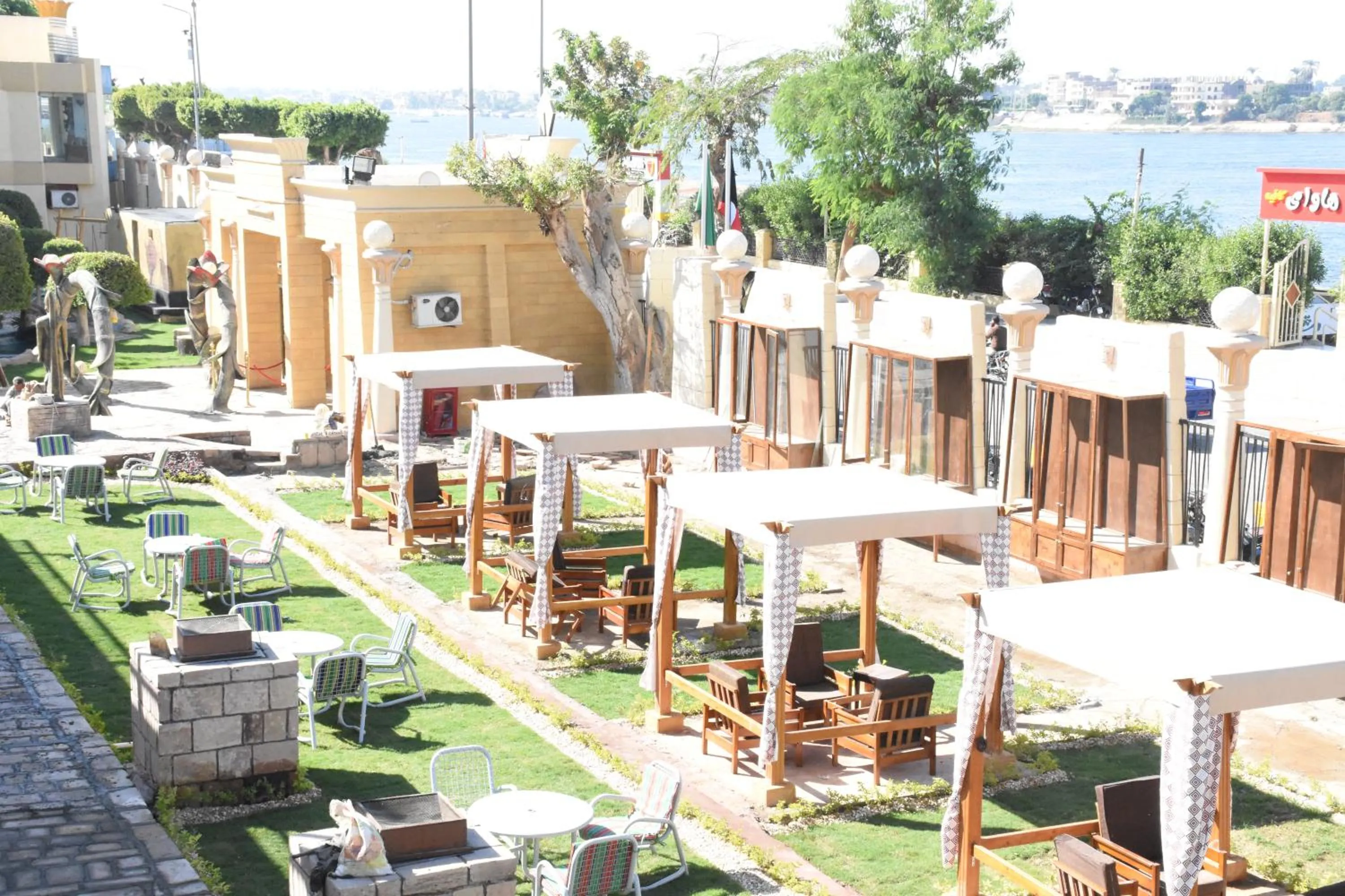 Patio in Jewel Luxor Hotel